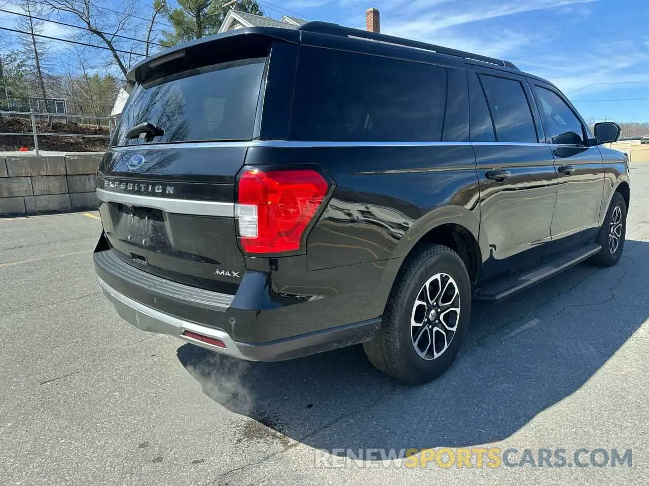 3 Photograph of a damaged car 1FMJK1H88REA39946 FORD EXPEDITION 2024