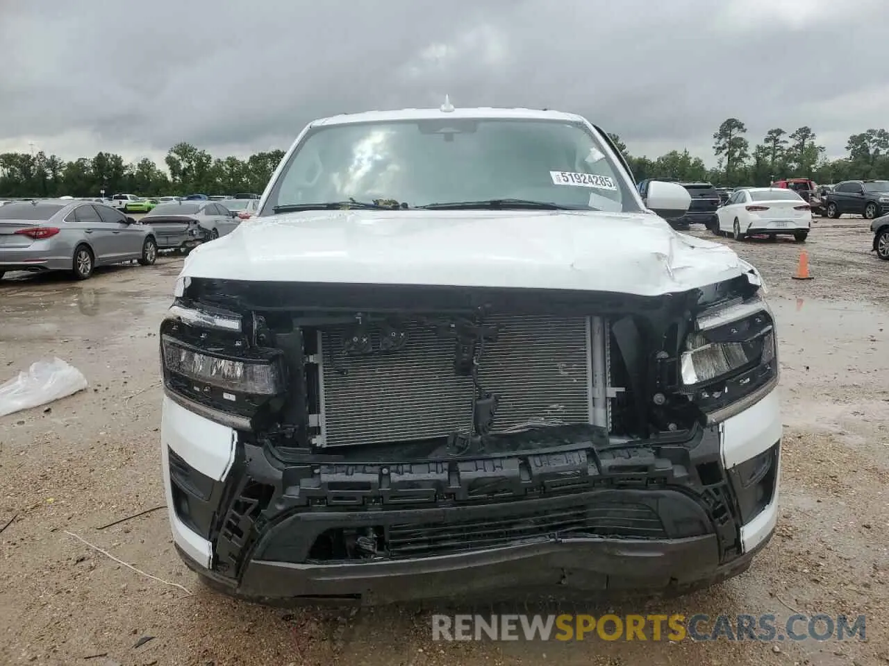 5 Photograph of a damaged car 1FMJK1H8XREB02917 FORD EXPEDITION 2024