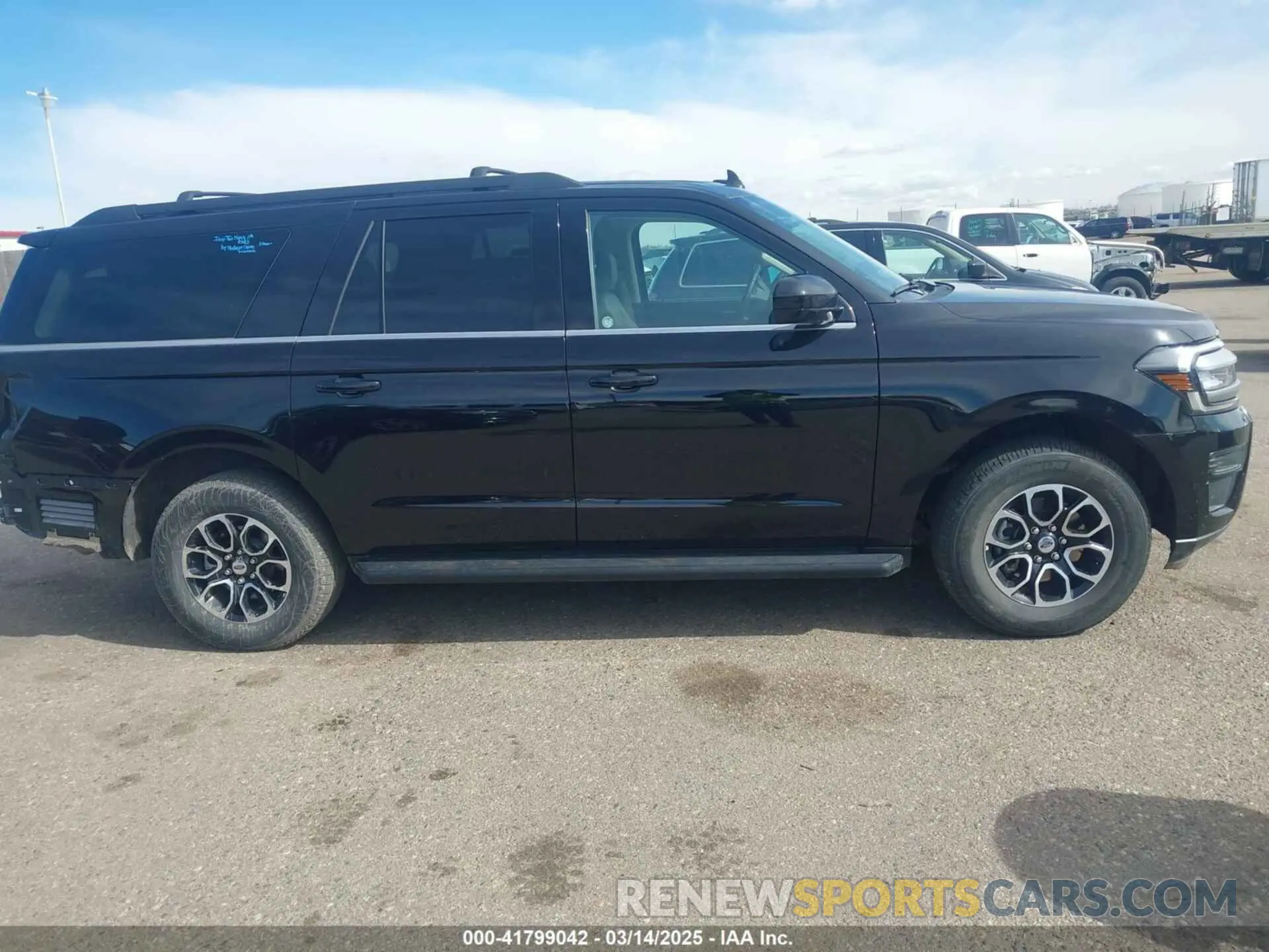 12 Photograph of a damaged car 1FMJK1J80REA32516 FORD EXPEDITION 2024