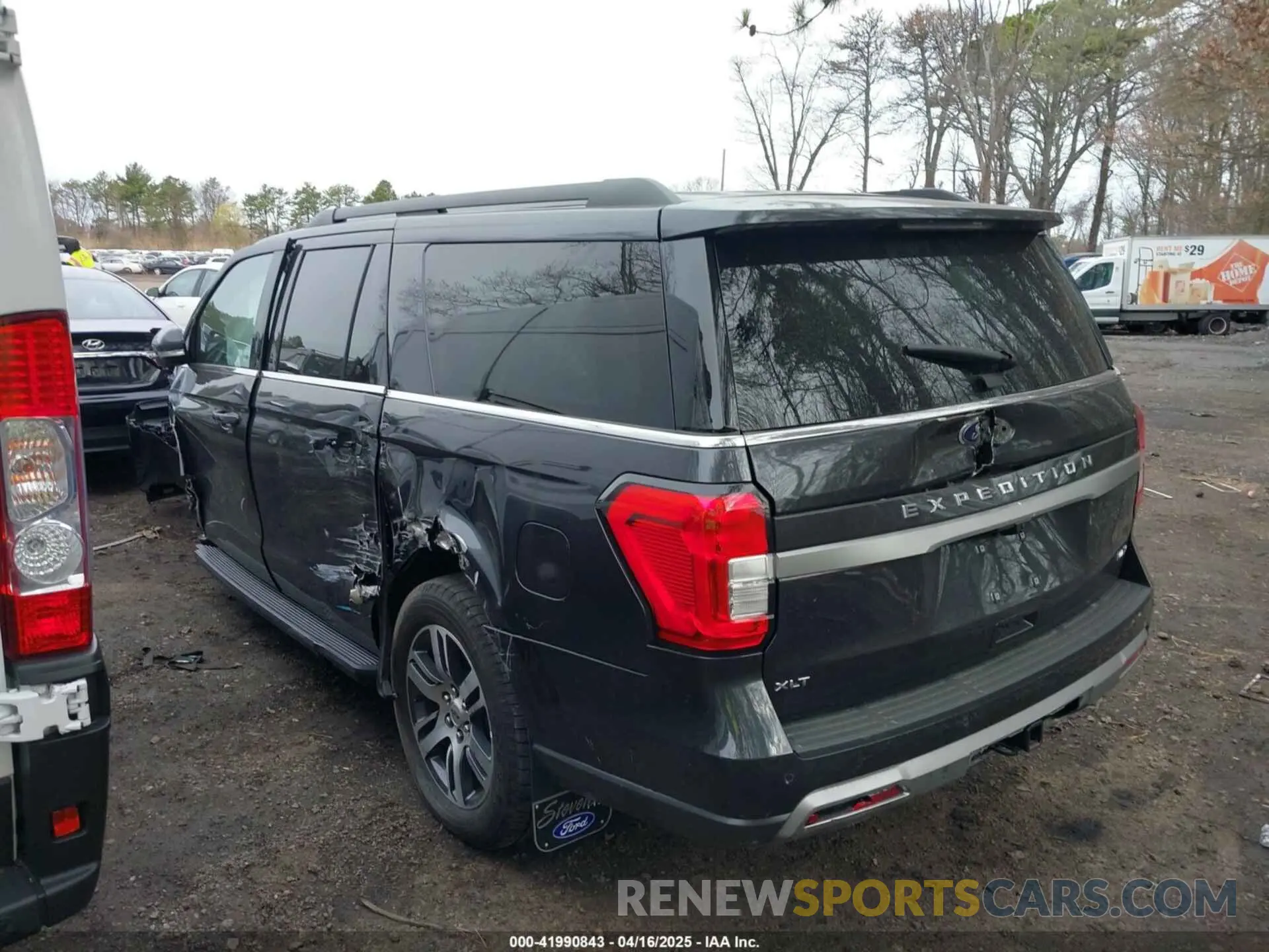 14 Photograph of a damaged car 1FMJK1J80REA81778 FORD EXPEDITION 2024