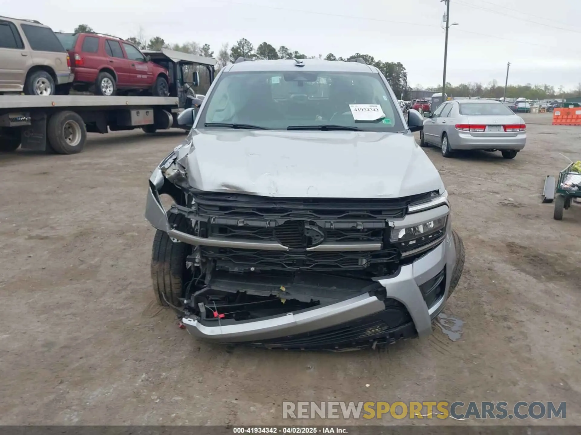12 Photograph of a damaged car 1FMJK1J84REA24967 FORD EXPEDITION 2024