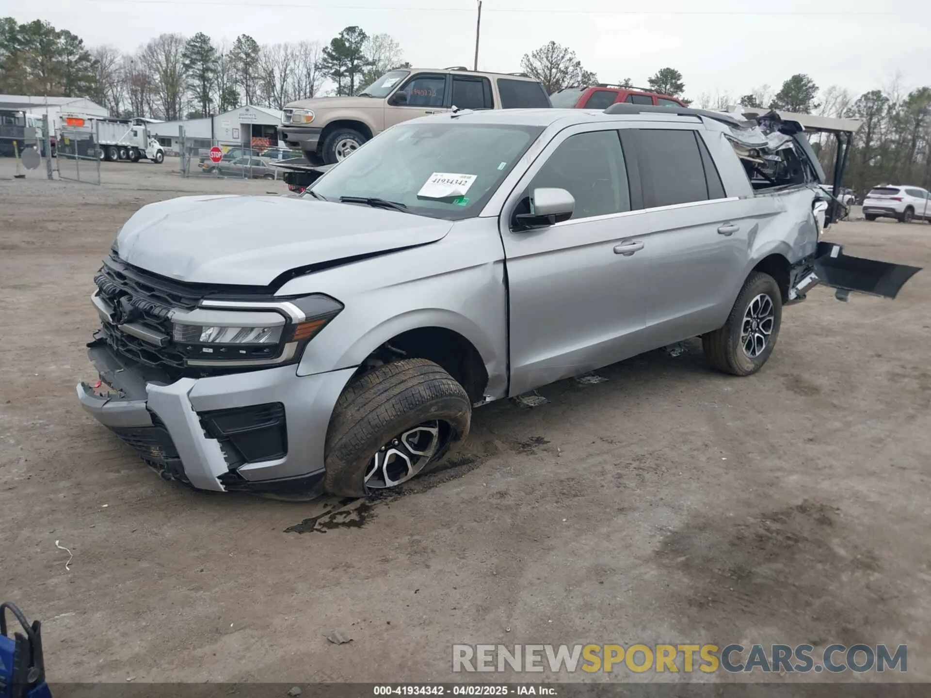 2 Photograph of a damaged car 1FMJK1J84REA24967 FORD EXPEDITION 2024