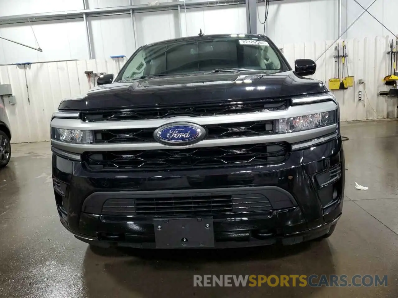 5 Photograph of a damaged car 1FMJK1J87REA24817 FORD EXPEDITION 2024