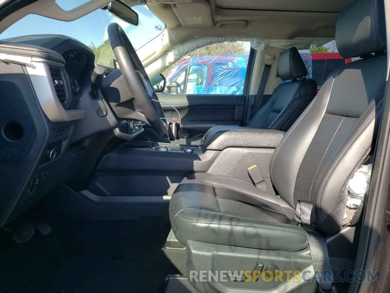 7 Photograph of a damaged car 1FMJK1J87REA24817 FORD EXPEDITION 2024