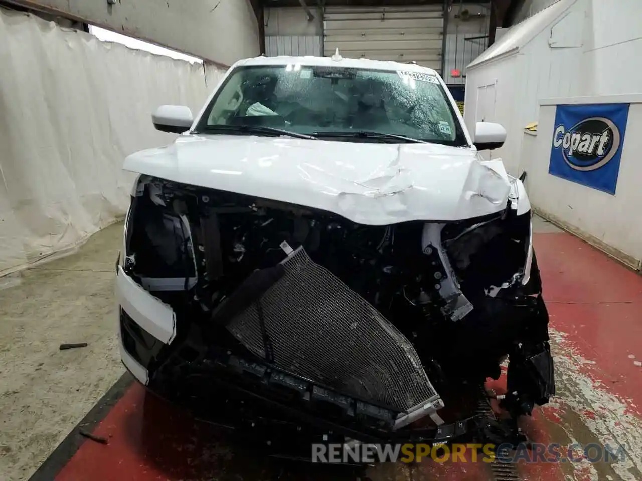 5 Photograph of a damaged car 1FMJK1J88REA23210 FORD EXPEDITION 2024