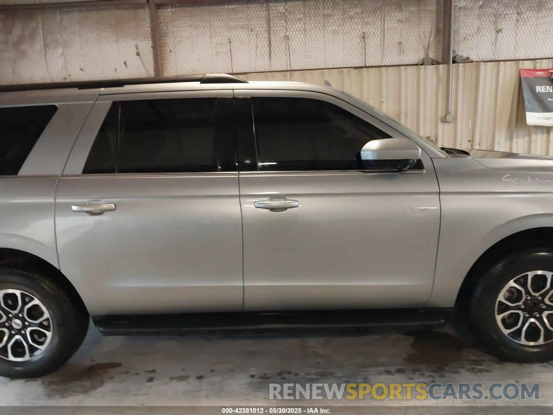 13 Photograph of a damaged car 1FMJK1J88REA58426 FORD EXPEDITION 2024