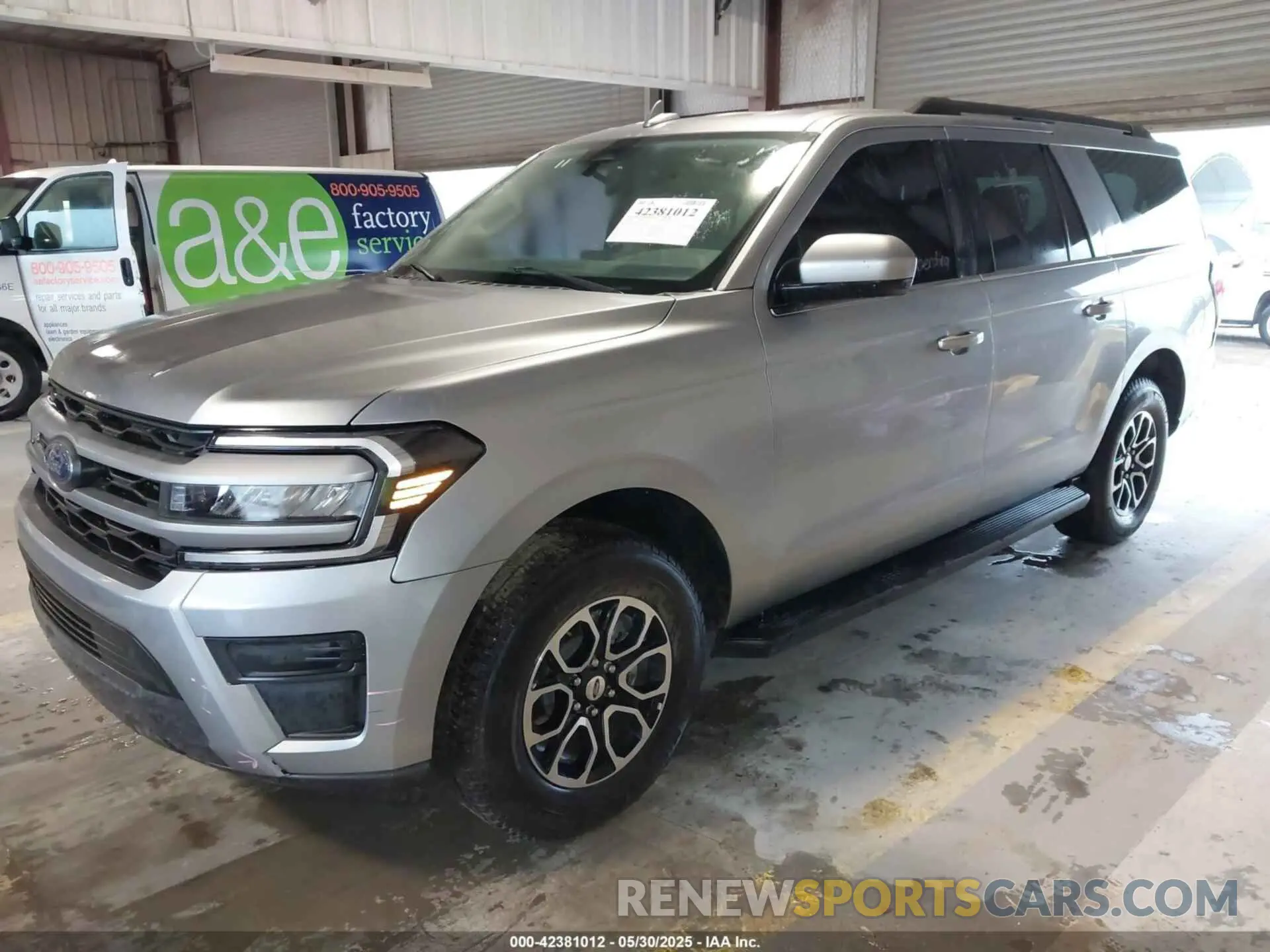 2 Photograph of a damaged car 1FMJK1J88REA58426 FORD EXPEDITION 2024