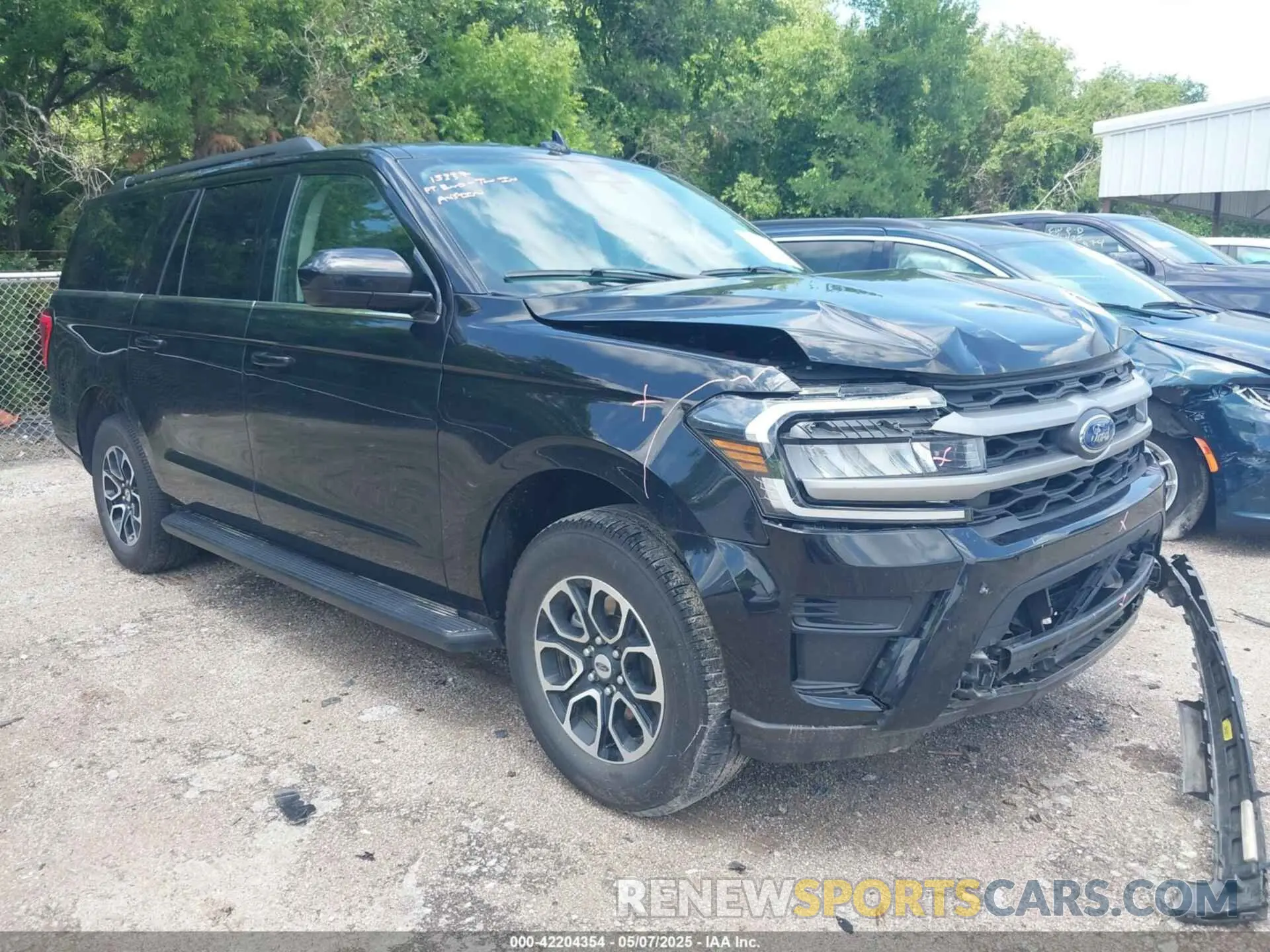 1 Photograph of a damaged car 1FMJK1J8XREA24875 FORD EXPEDITION 2024