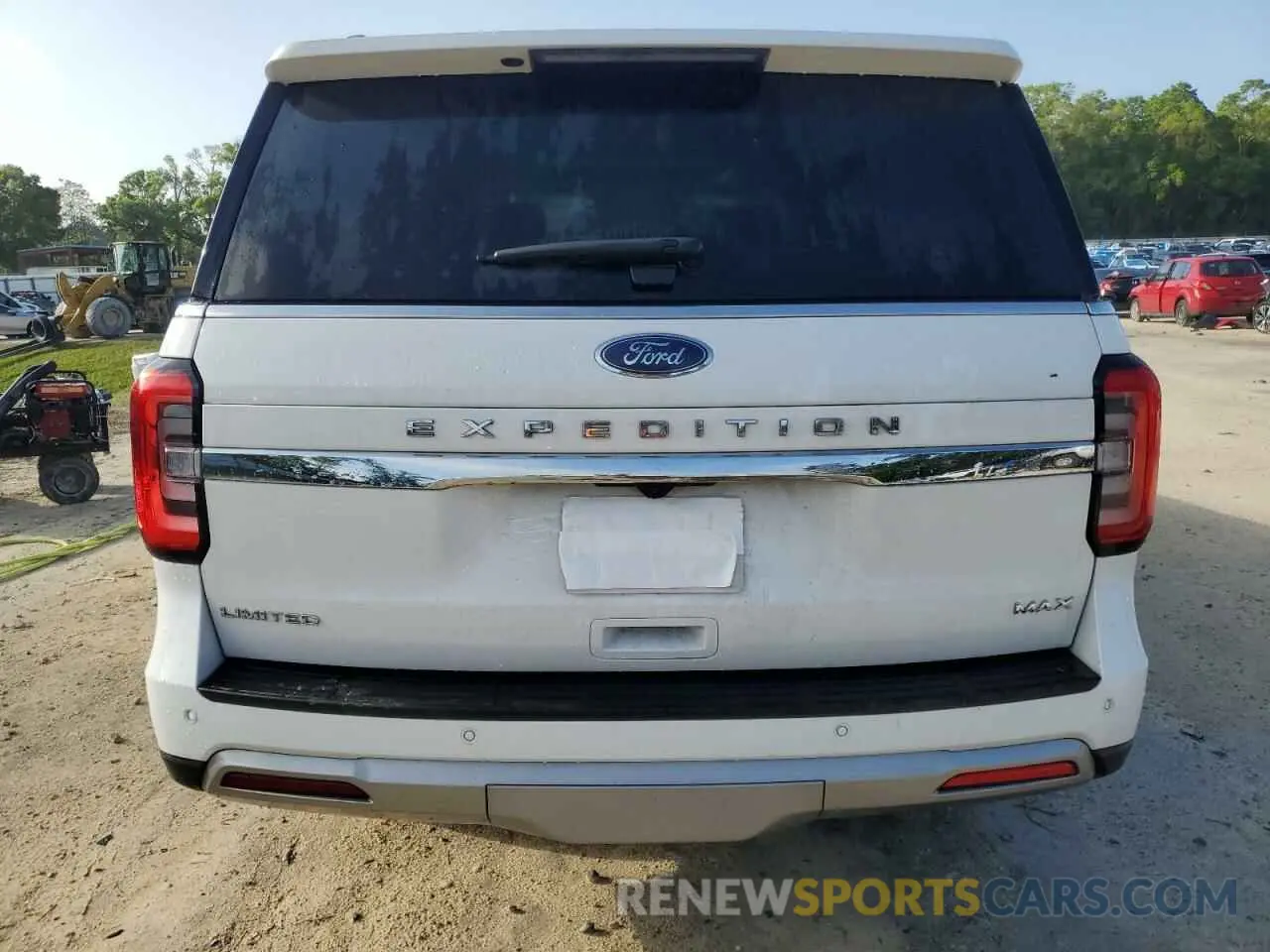 6 Photograph of a damaged car 1FMJK1K80REA33468 FORD EXPEDITION 2024