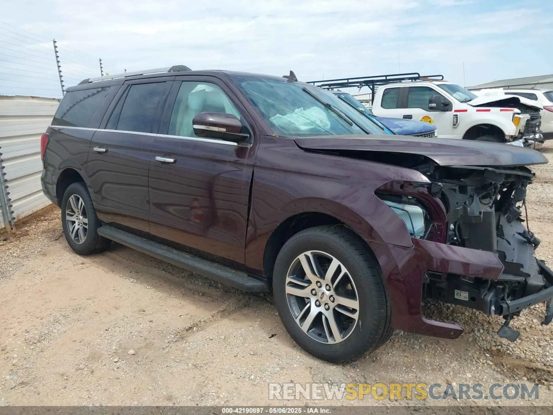 1 Photograph of a damaged car 1FMJK1K80REA42655 FORD EXPEDITION 2024