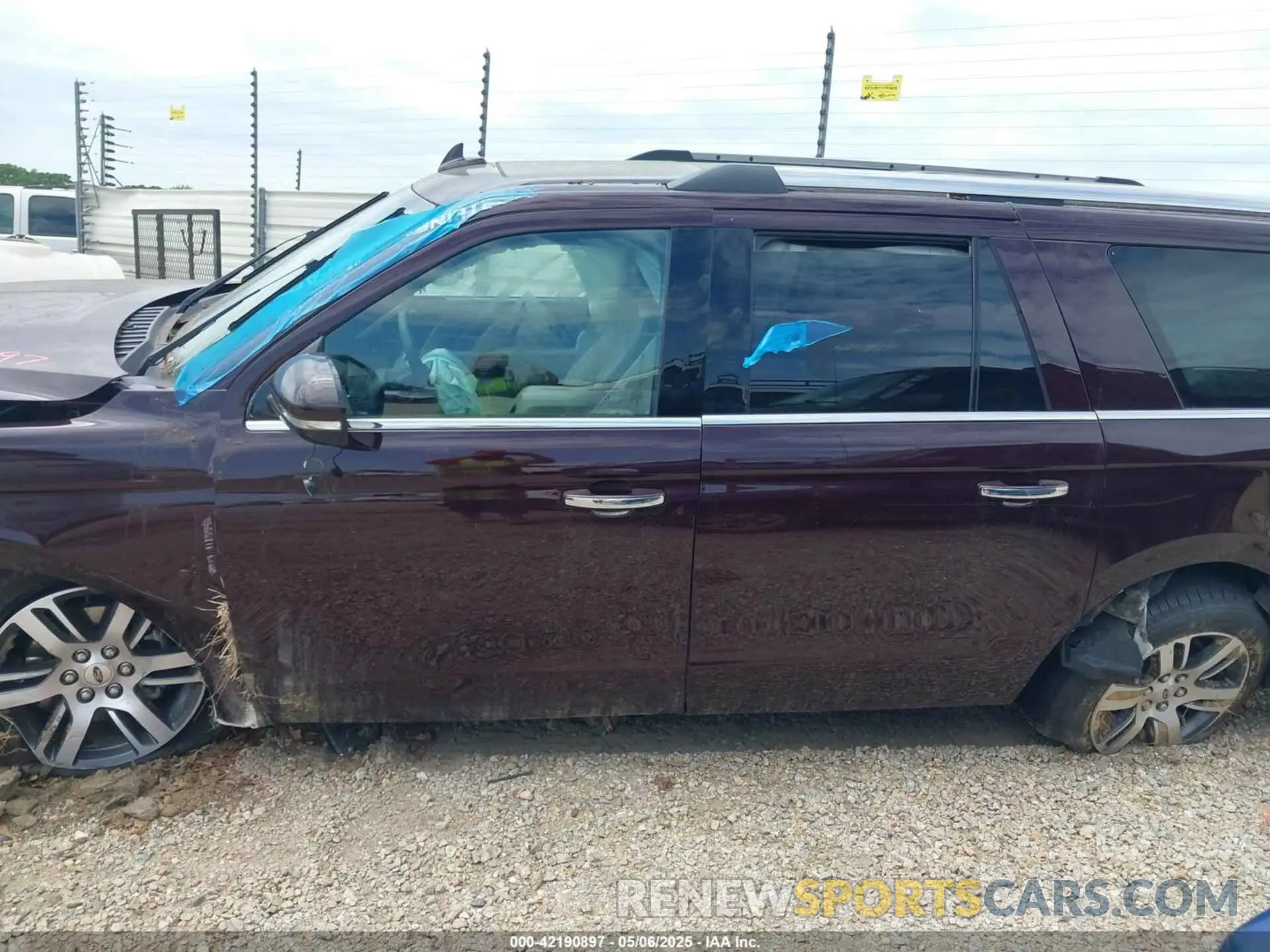 14 Photograph of a damaged car 1FMJK1K80REA42655 FORD EXPEDITION 2024