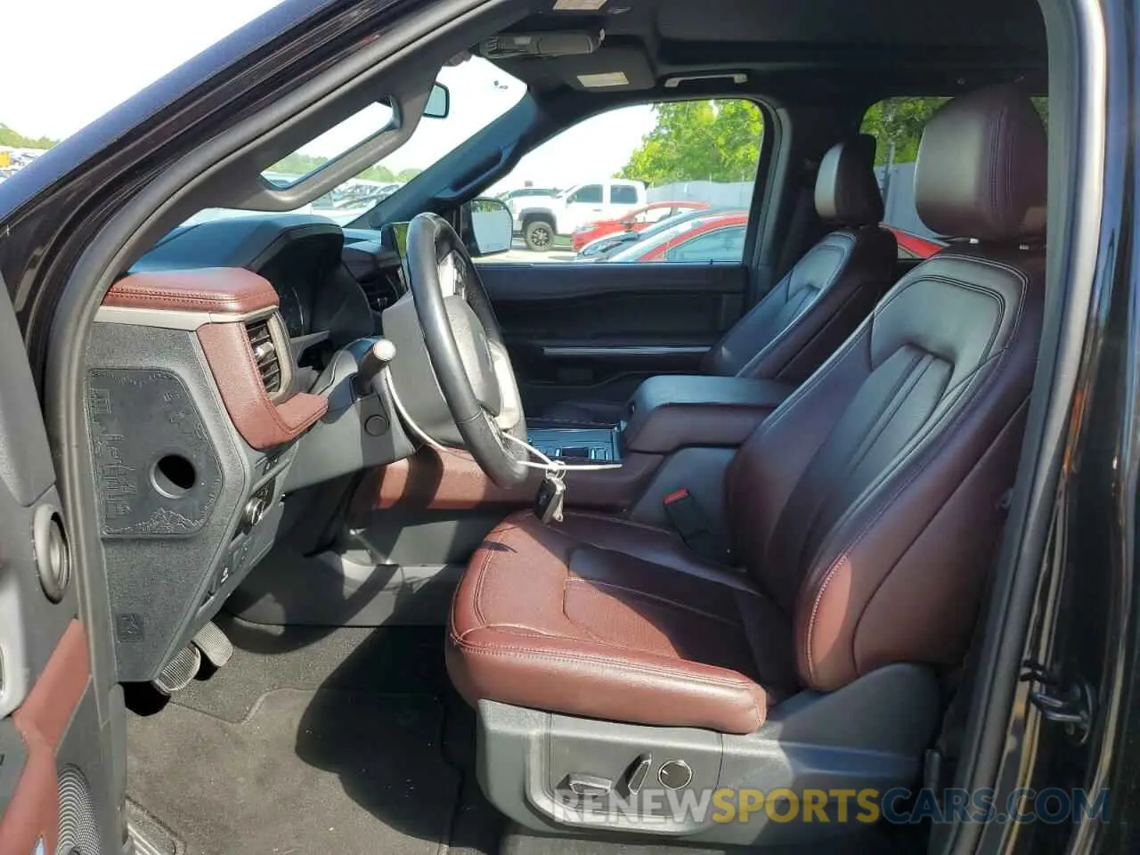 7 Photograph of a damaged car 1FMJK1K81REA65202 FORD EXPEDITION 2024