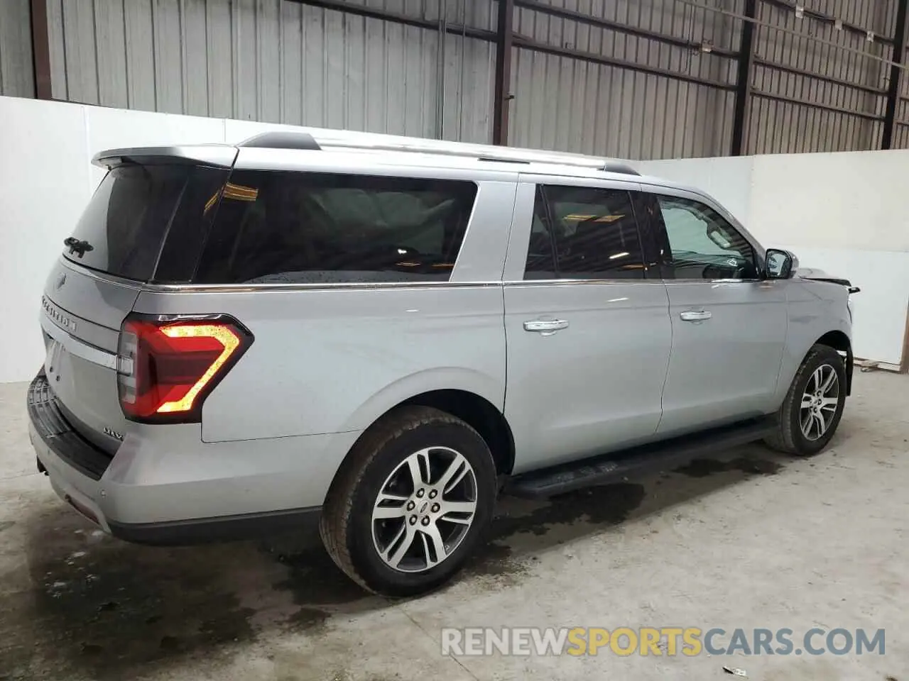 3 Photograph of a damaged car 1FMJK1K86REA42093 FORD EXPEDITION 2024