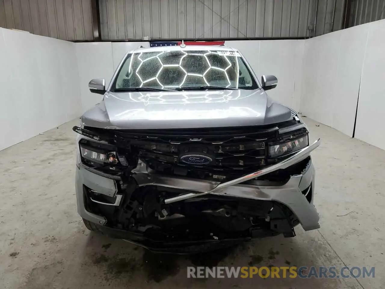 5 Photograph of a damaged car 1FMJK1K86REA42093 FORD EXPEDITION 2024