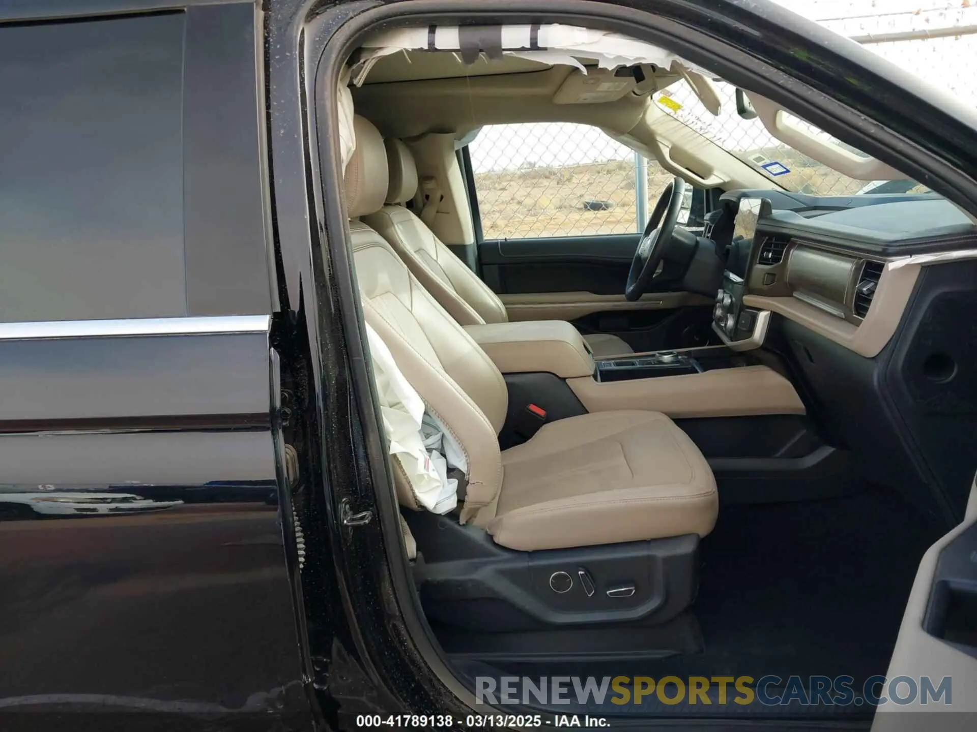 5 Photograph of a damaged car 1FMJK1K8XREA31629 FORD EXPEDITION 2024