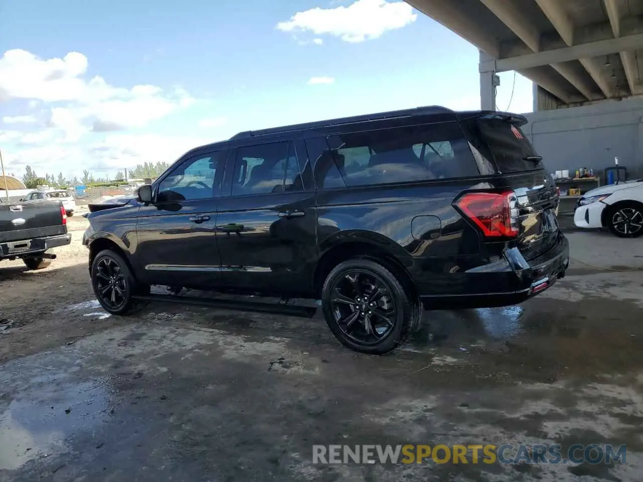 2 Photograph of a damaged car 1FMJK2A80REA22008 FORD EXPEDITION 2024