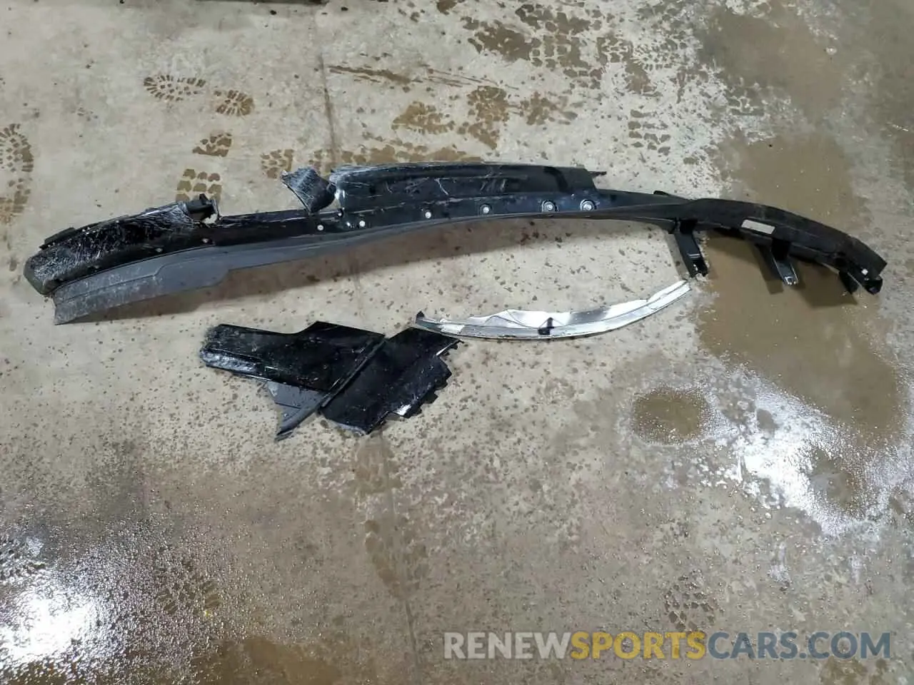 13 Photograph of a damaged car 1FMJK2A82REA69573 FORD EXPEDITION 2024