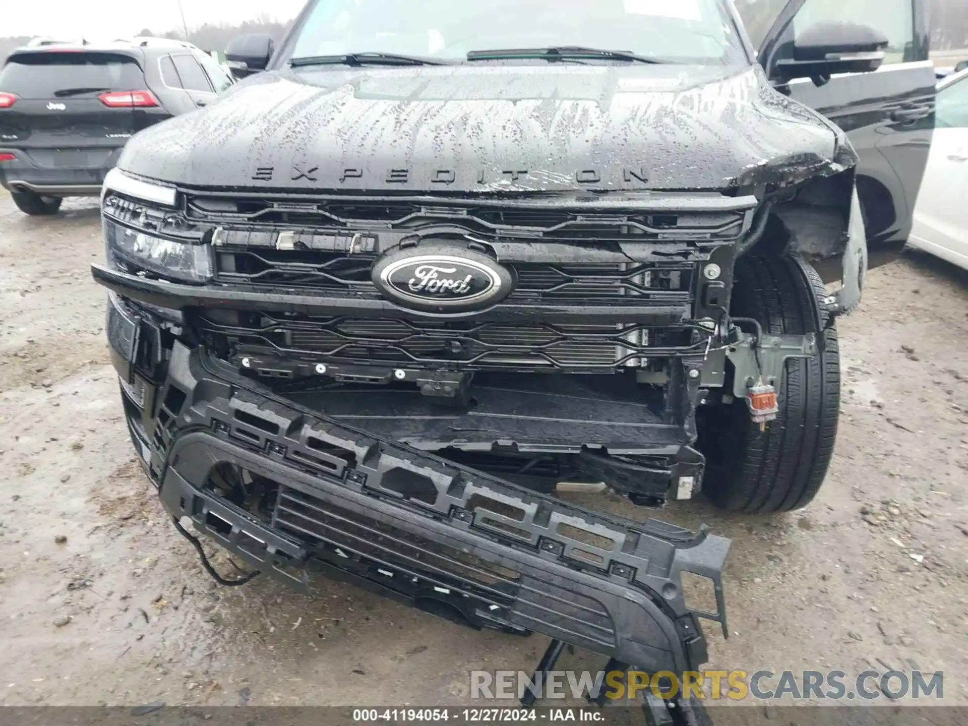 17 Photograph of a damaged car 1FMJK2A85REB00332 FORD EXPEDITION 2024