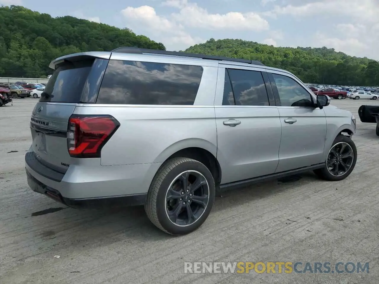 3 Photograph of a damaged car 1FMJK2A8XREA02252 FORD EXPEDITION 2024