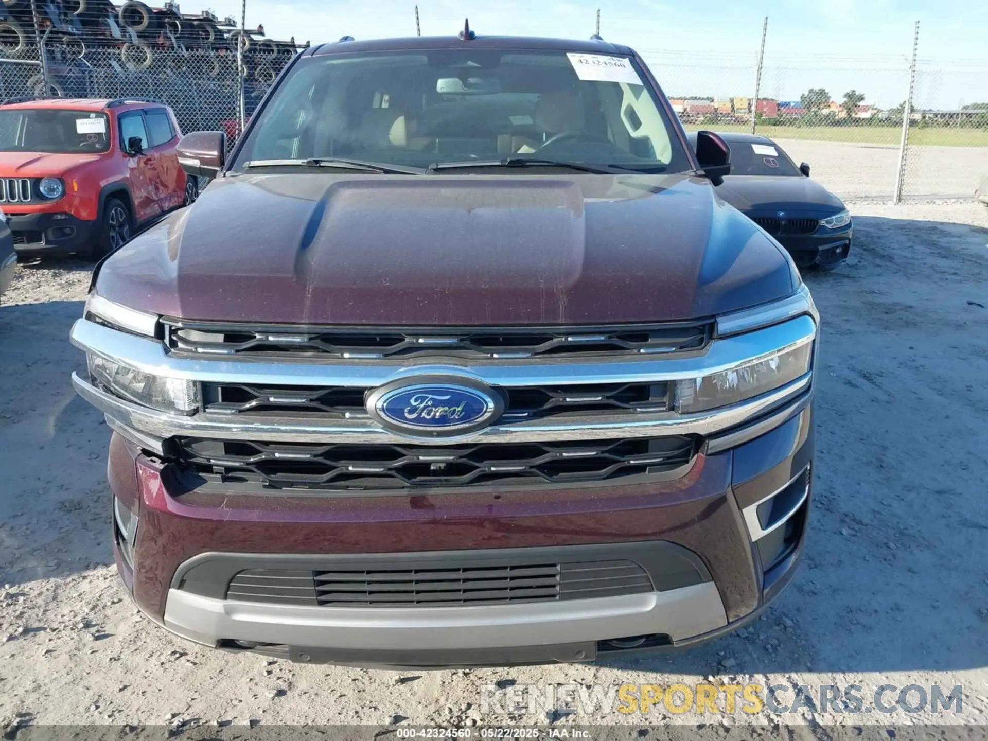 12 Photograph of a damaged car 1FMJK2A8XREA16328 FORD EXPEDITION 2024