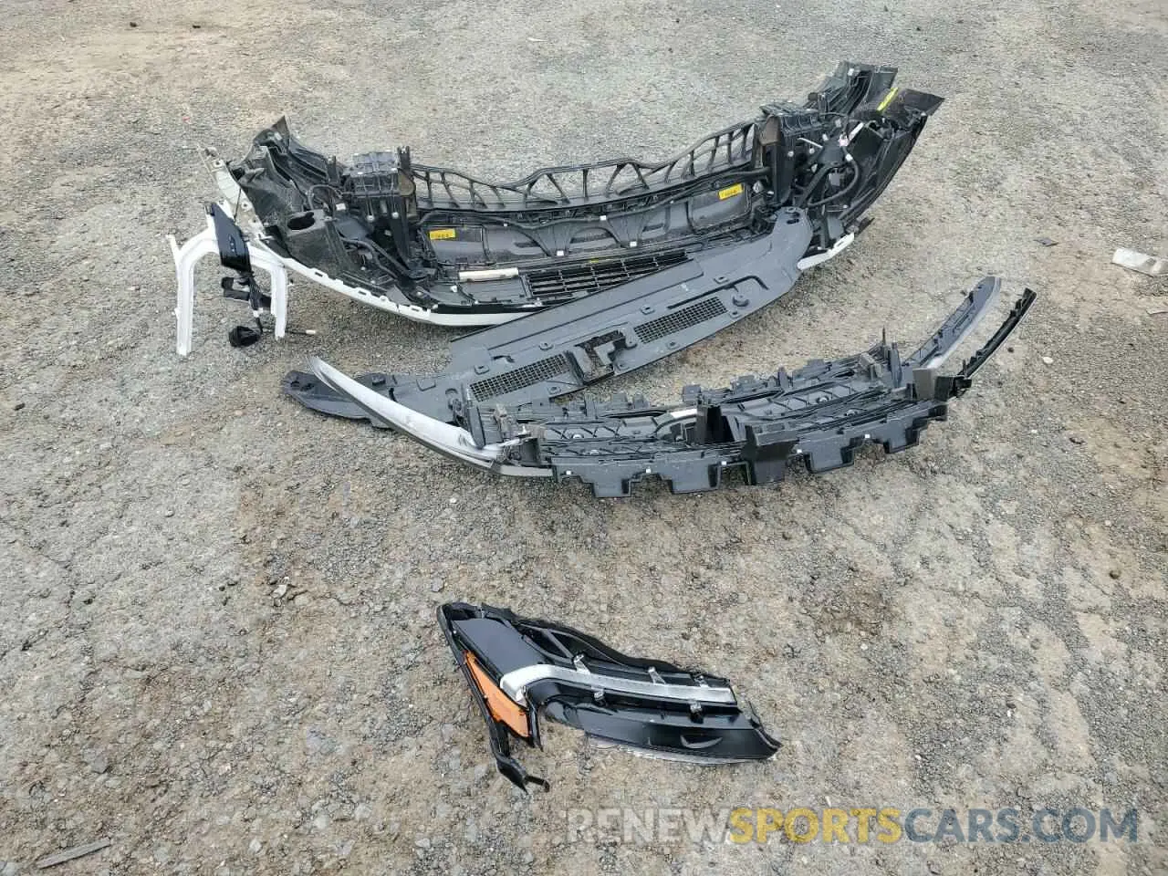 13 Photograph of a damaged car 1FMJU1H80REB07005 FORD EXPEDITION 2024