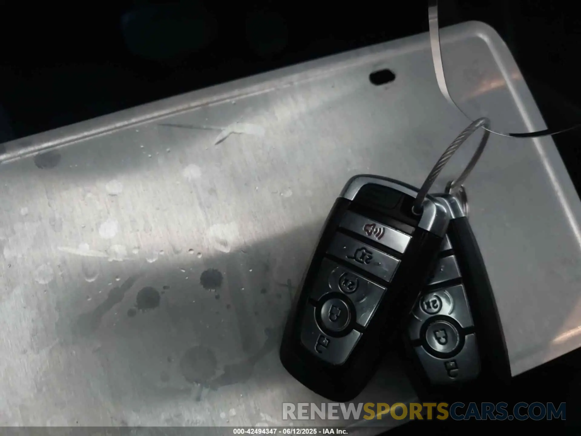 11 Photograph of a damaged car 1FMJU1H81REA50121 FORD EXPEDITION 2024