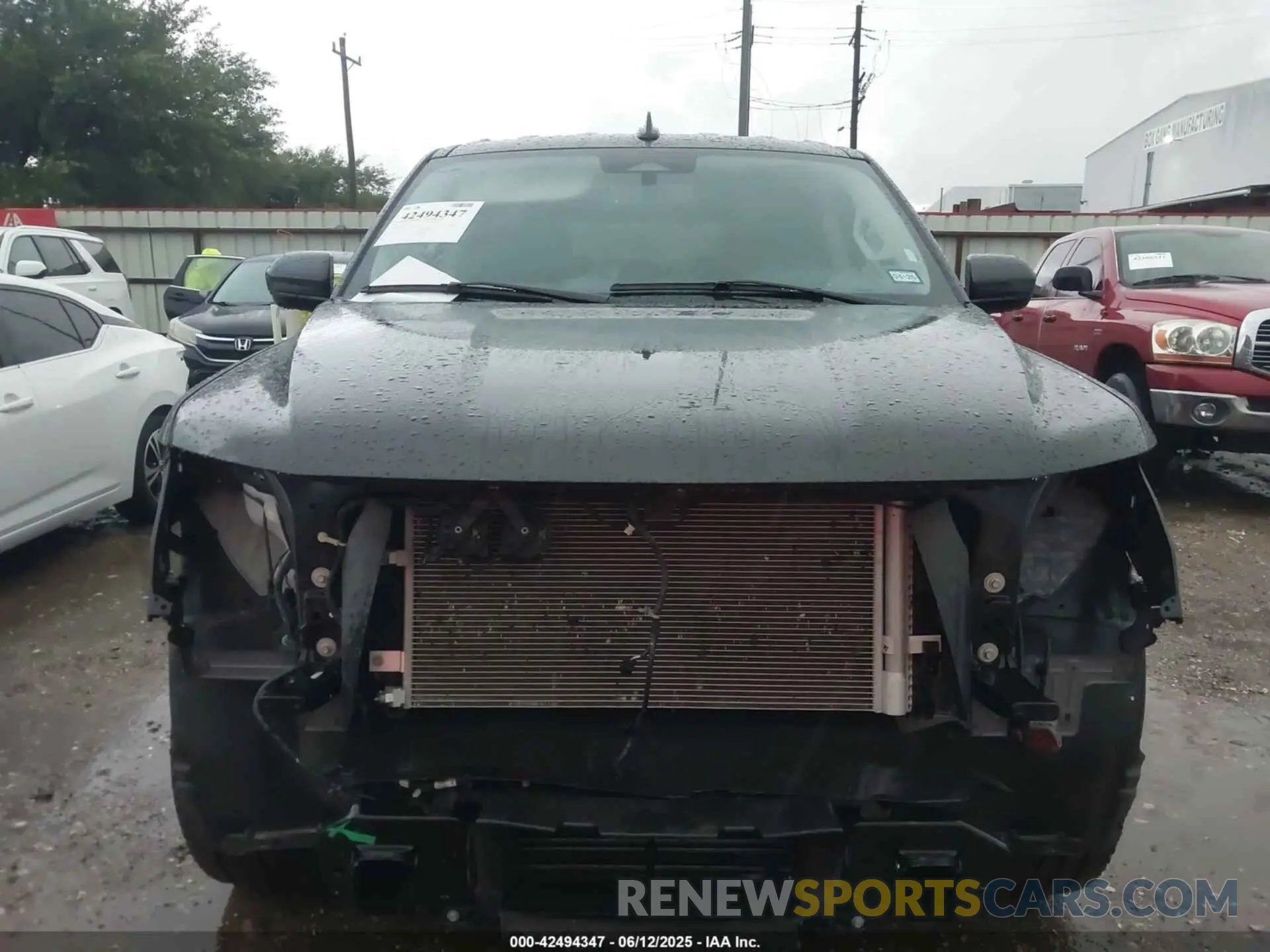 13 Photograph of a damaged car 1FMJU1H81REA50121 FORD EXPEDITION 2024