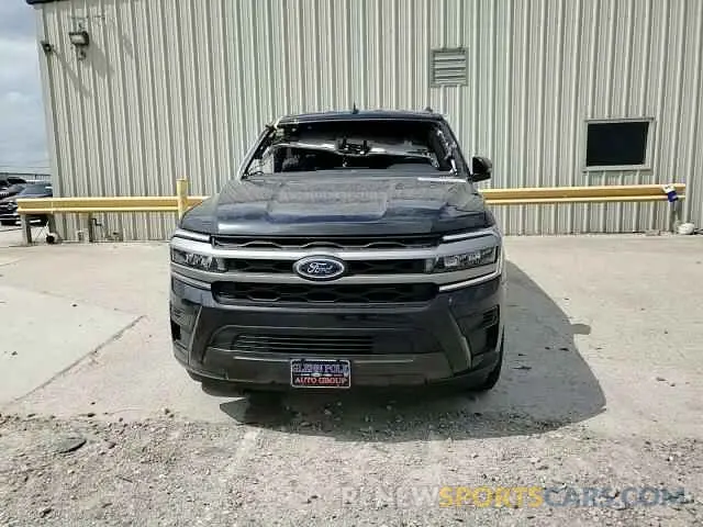 15 Photograph of a damaged car 1FMJU1H81REA84415 FORD EXPEDITION 2024