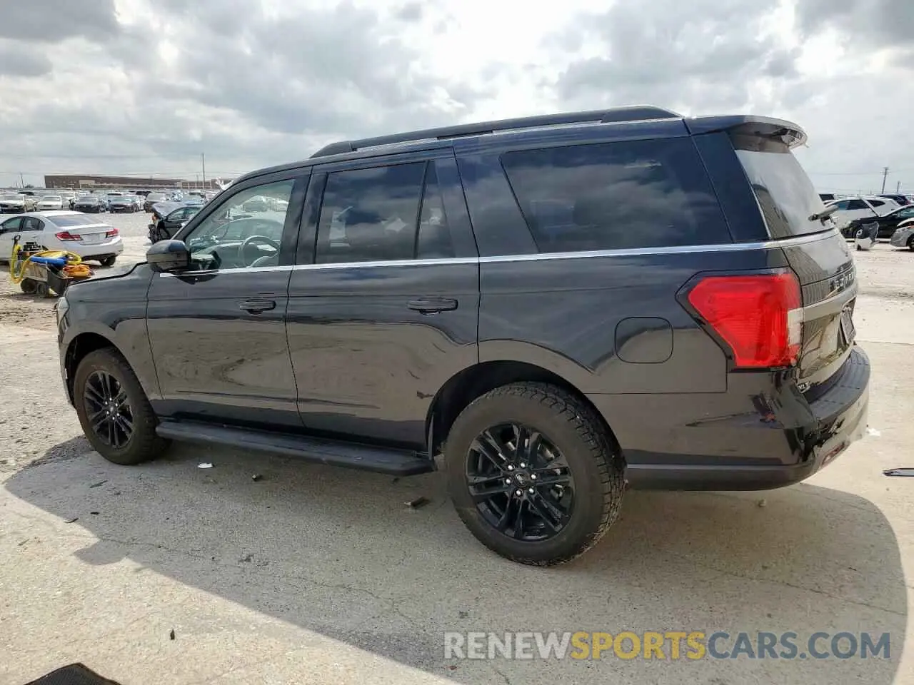 2 Photograph of a damaged car 1FMJU1H81REA84415 FORD EXPEDITION 2024