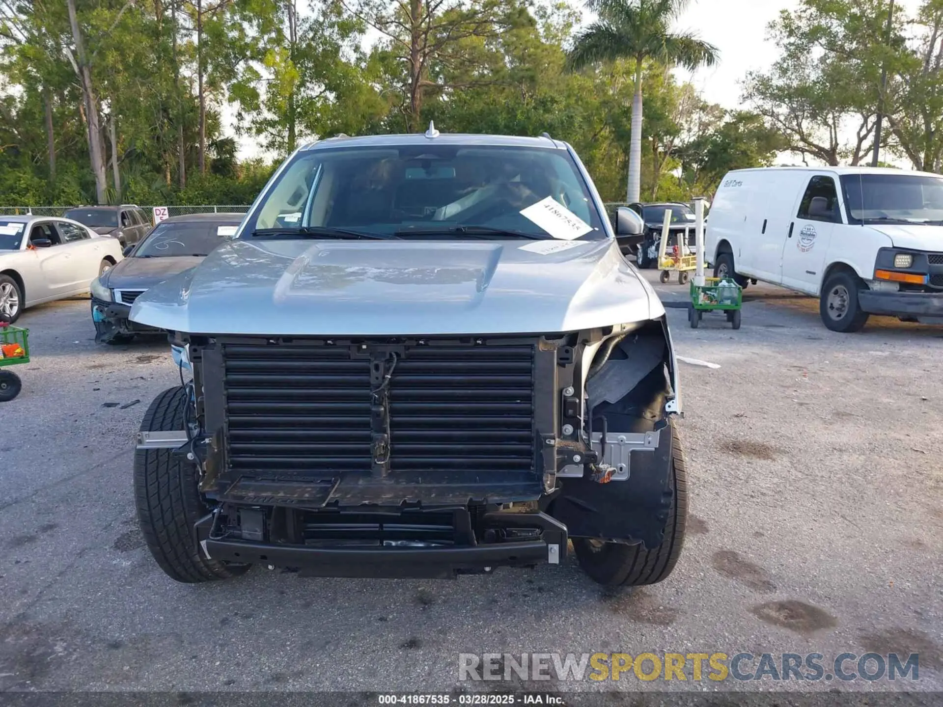 13 Photograph of a damaged car 1FMJU1H83REA98705 FORD EXPEDITION 2024