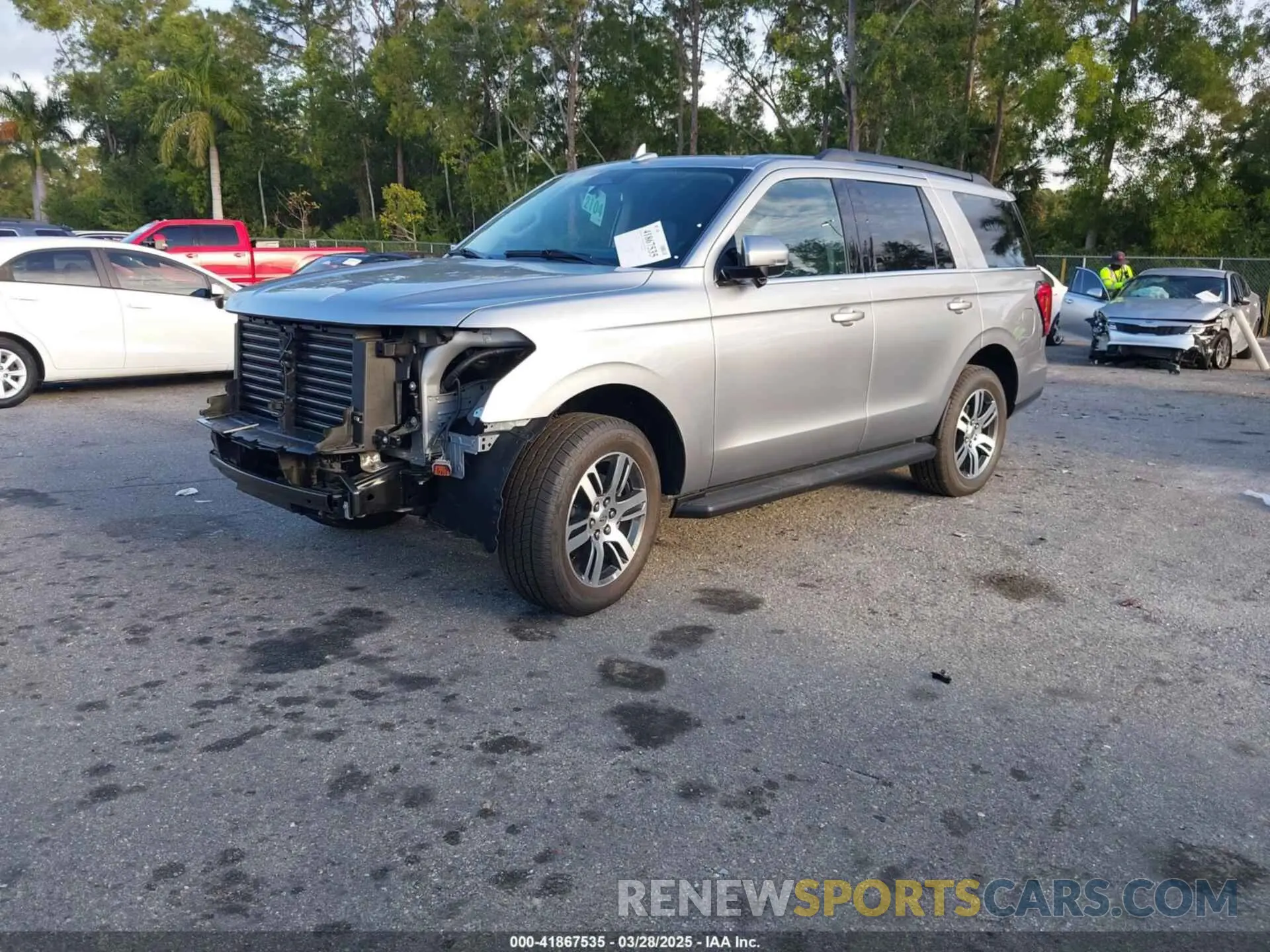 2 Photograph of a damaged car 1FMJU1H83REA98705 FORD EXPEDITION 2024