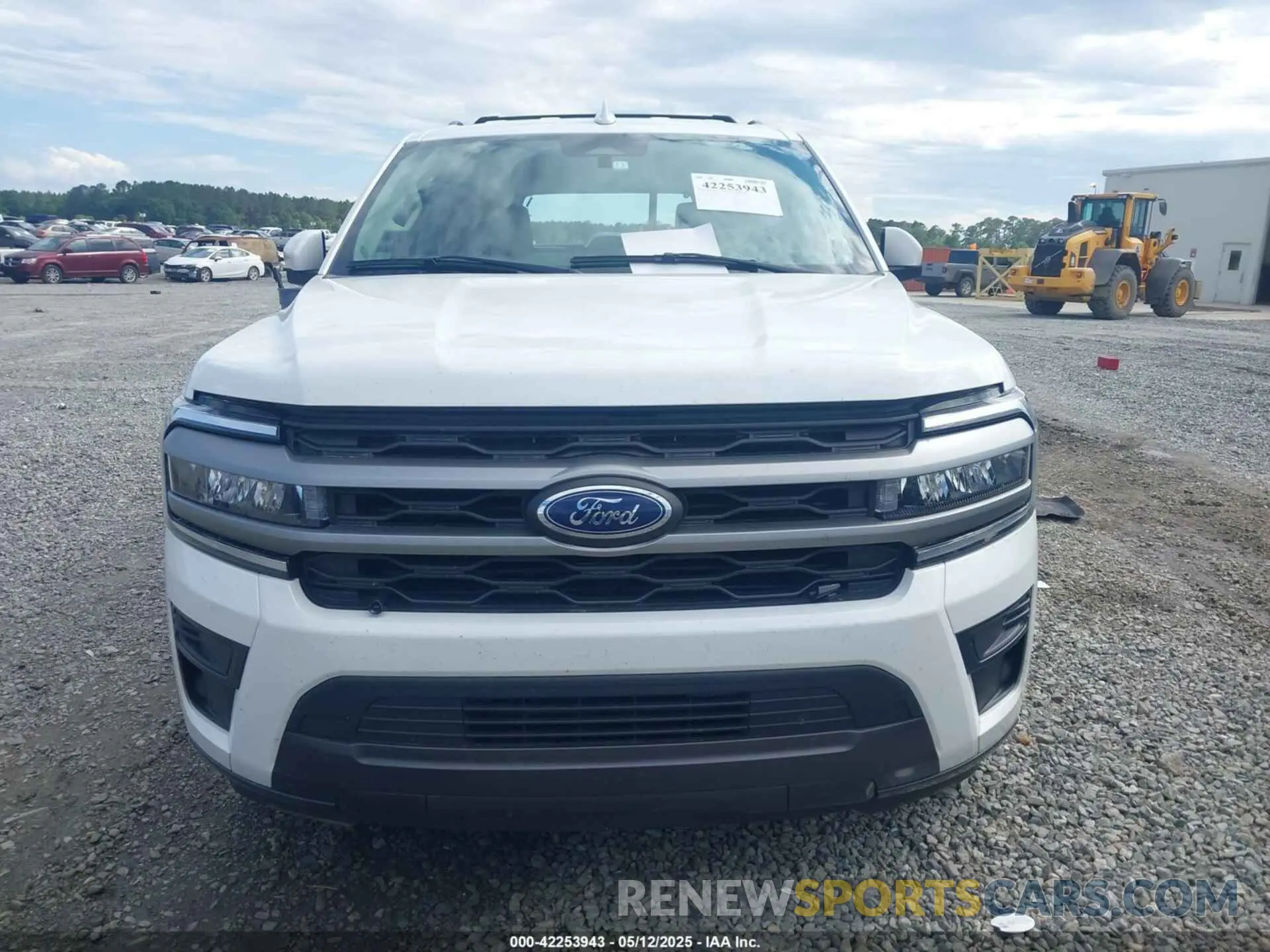 12 Photograph of a damaged car 1FMJU1H87REA59678 FORD EXPEDITION 2024