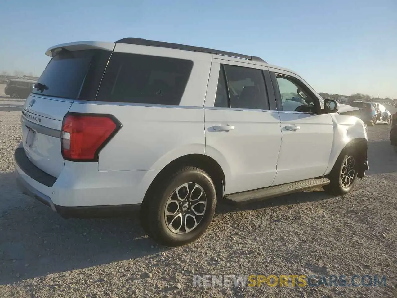 3 Photograph of a damaged car 1FMJU1H8XREA23175 FORD EXPEDITION 2024