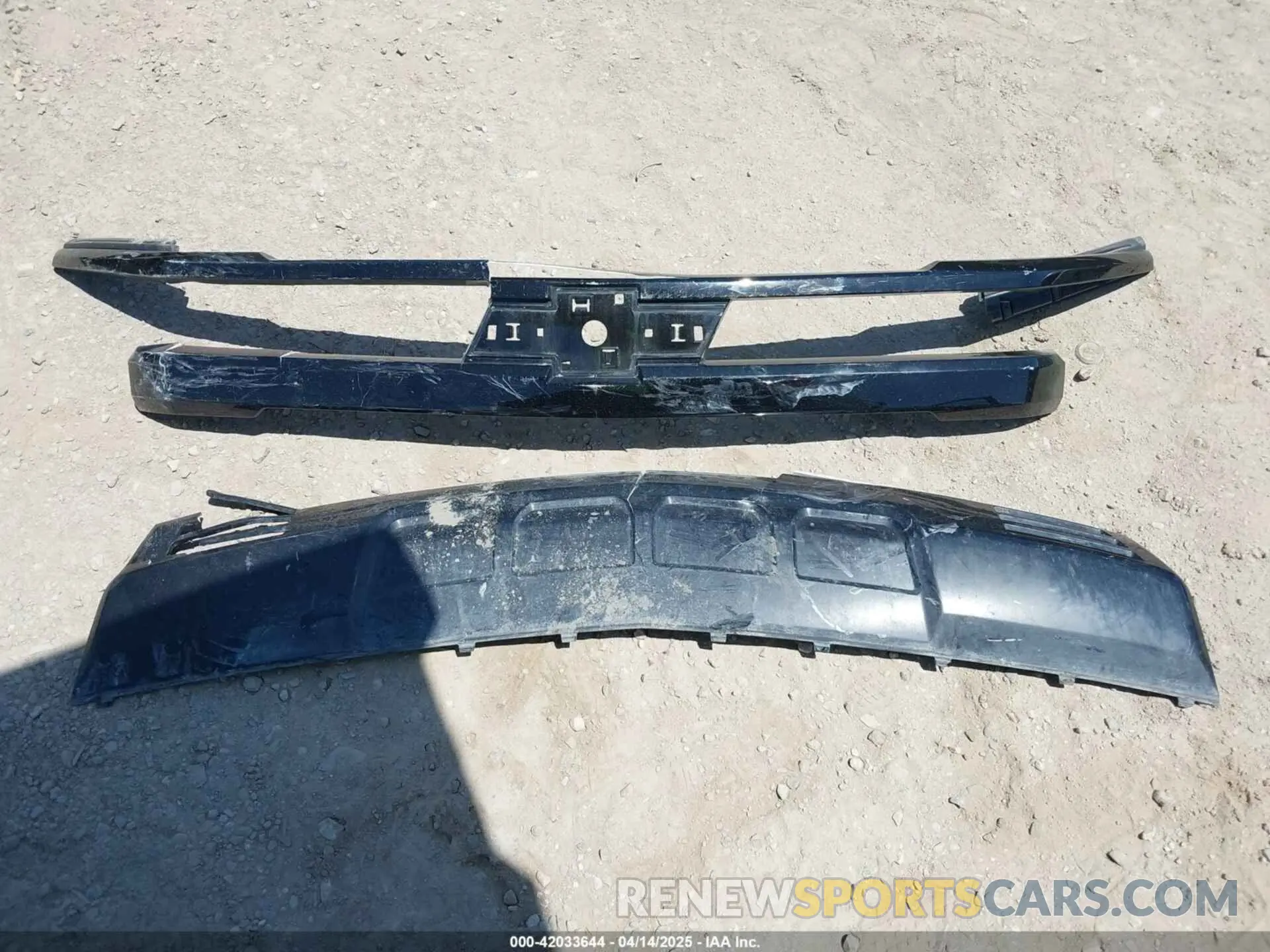 12 Photograph of a damaged car 1FMJU1H8XREA41871 FORD EXPEDITION 2024