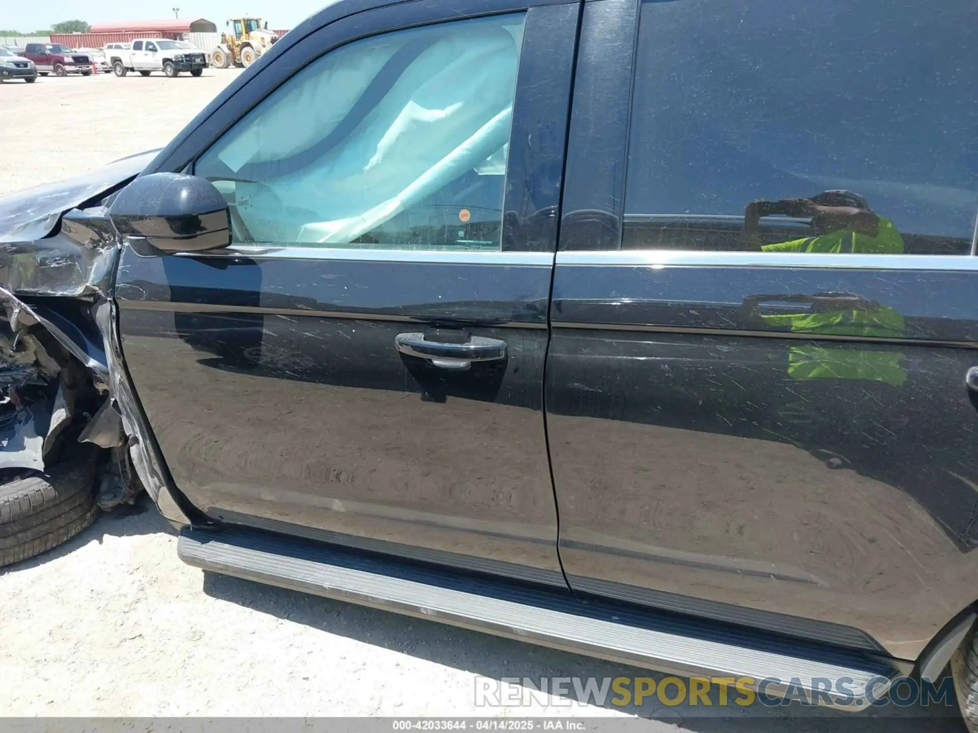 15 Photograph of a damaged car 1FMJU1H8XREA41871 FORD EXPEDITION 2024