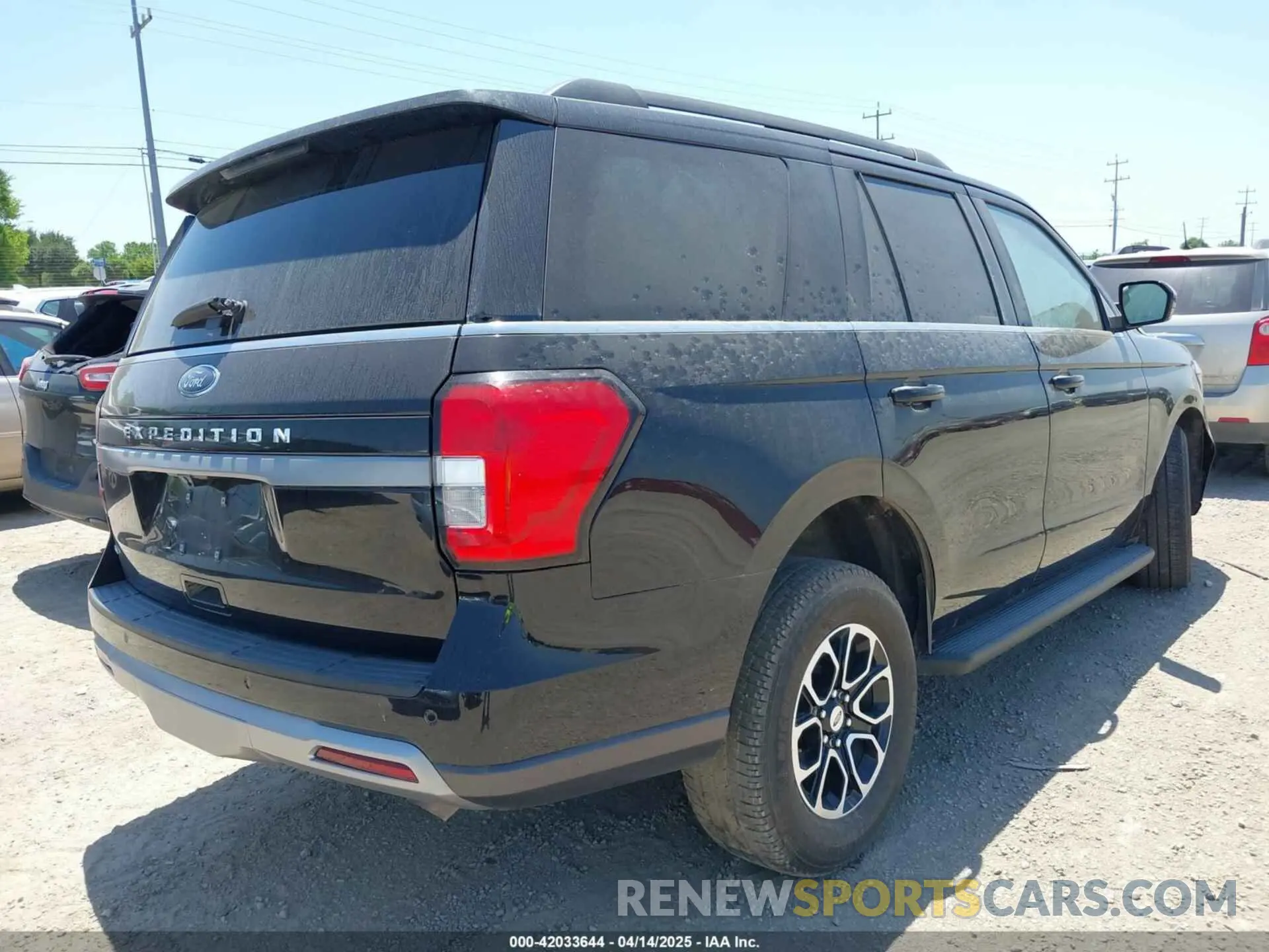 4 Photograph of a damaged car 1FMJU1H8XREA41871 FORD EXPEDITION 2024