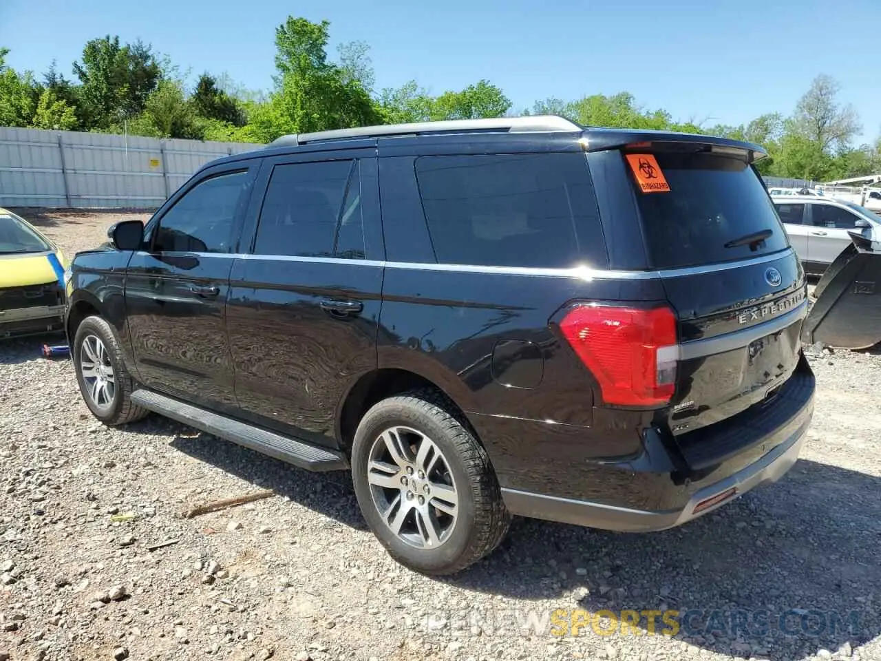 2 Photograph of a damaged car 1FMJU1J81REA56074 FORD EXPEDITION 2024