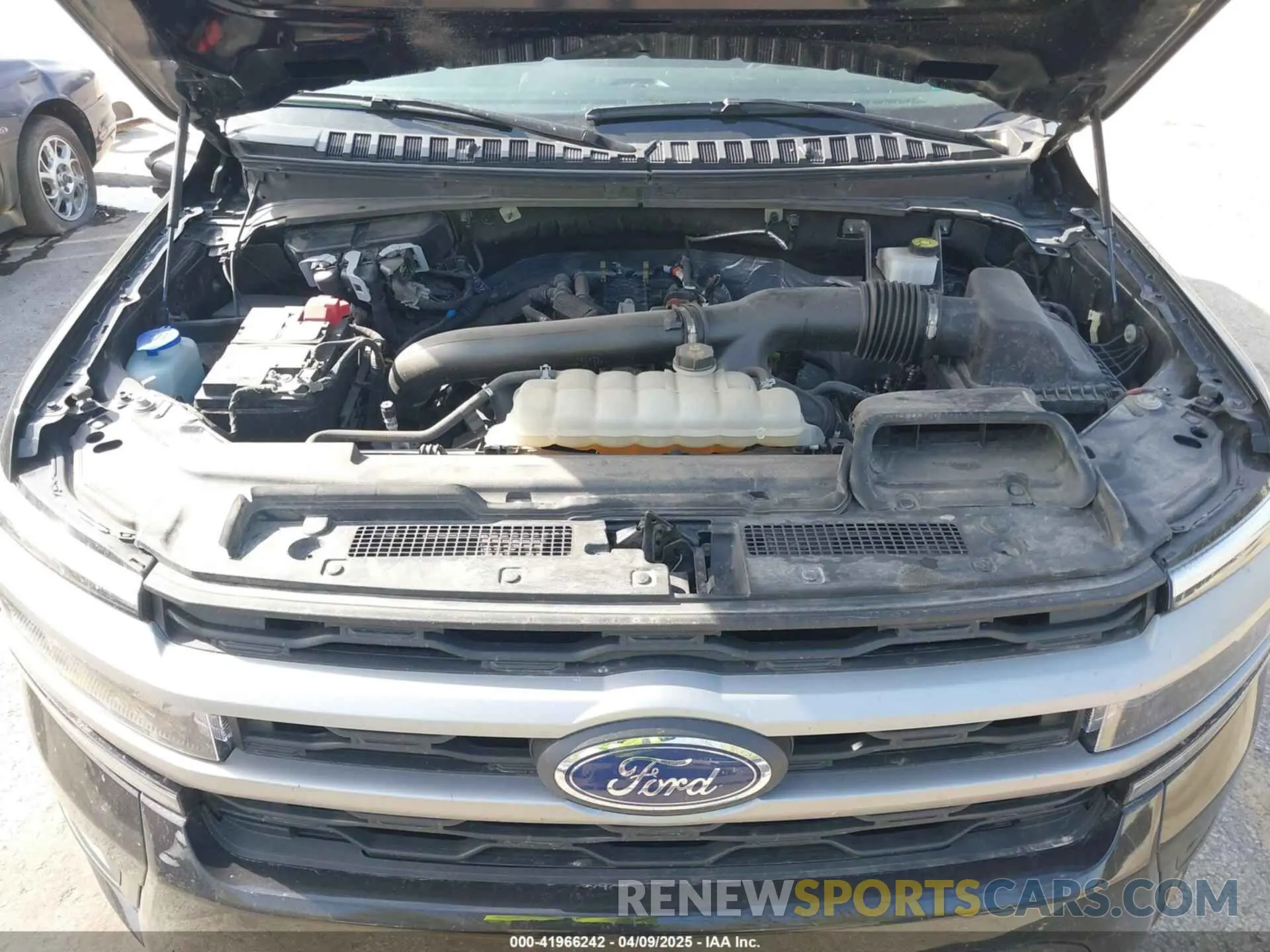 10 Photograph of a damaged car 1FMJU1J85REA08710 FORD EXPEDITION 2024