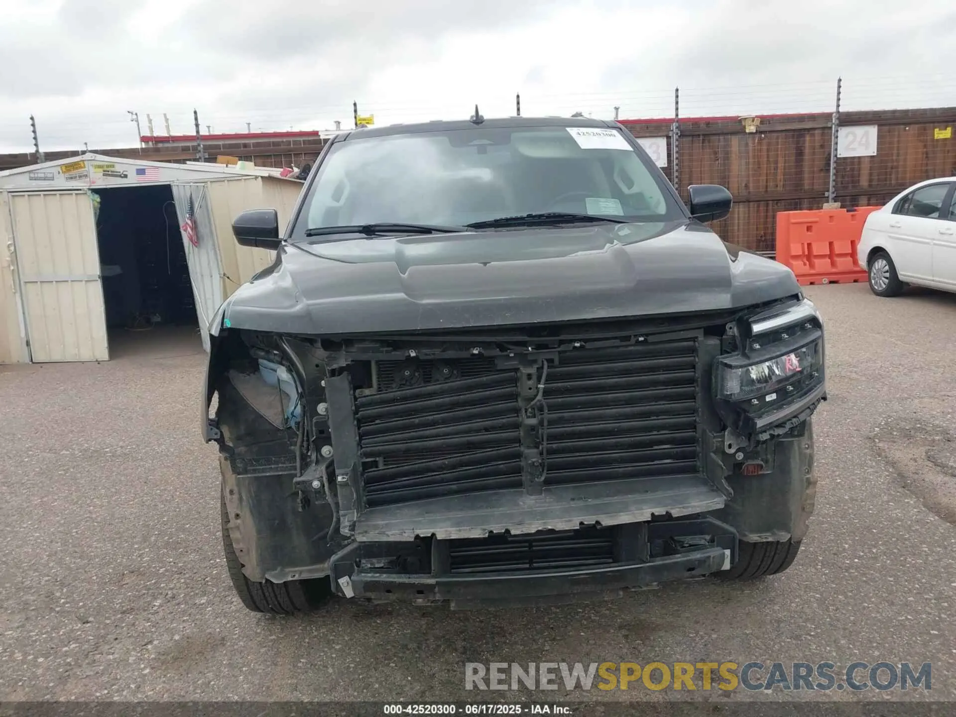 13 Photograph of a damaged car 1FMJU1J85REA09324 FORD EXPEDITION 2024