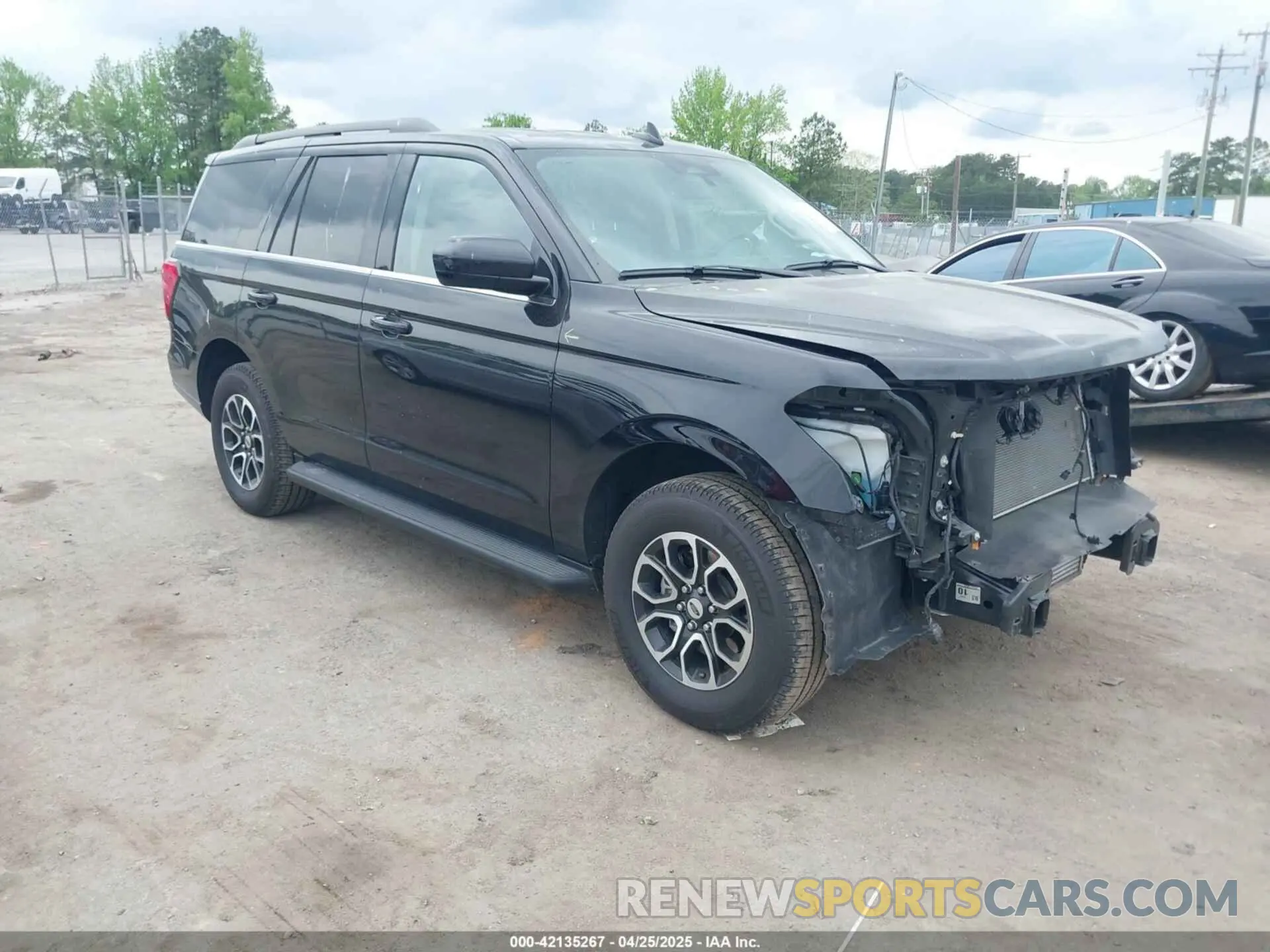 1 Photograph of a damaged car 1FMJU1J86REA25838 FORD EXPEDITION 2024