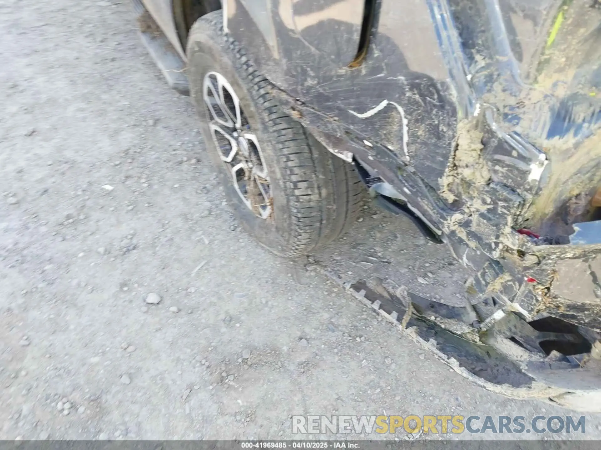 21 Photograph of a damaged car 1FMJU1J87REA18297 FORD EXPEDITION 2024