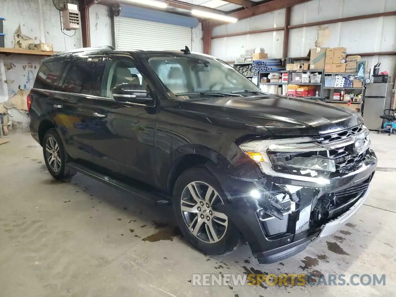 4 Photograph of a damaged car 1FMJU1K83REA25911 FORD EXPEDITION 2024