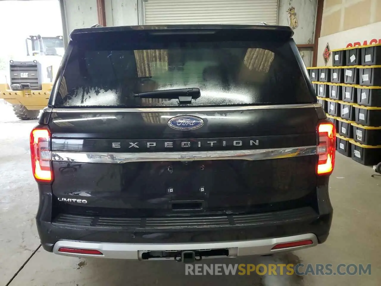 6 Photograph of a damaged car 1FMJU1K83REA25911 FORD EXPEDITION 2024