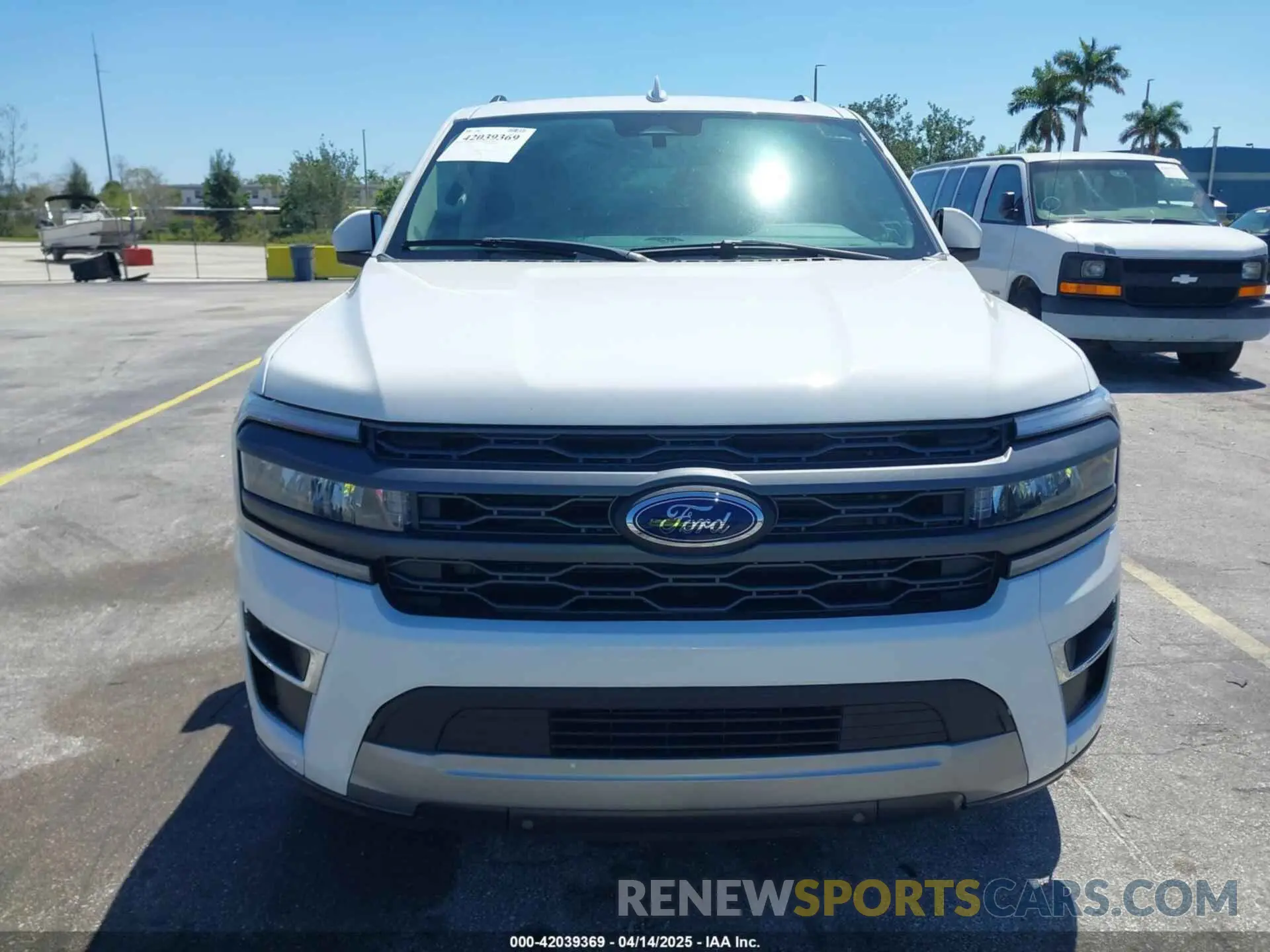 6 Photograph of a damaged car 1FMJU1K85REA10326 FORD EXPEDITION 2024