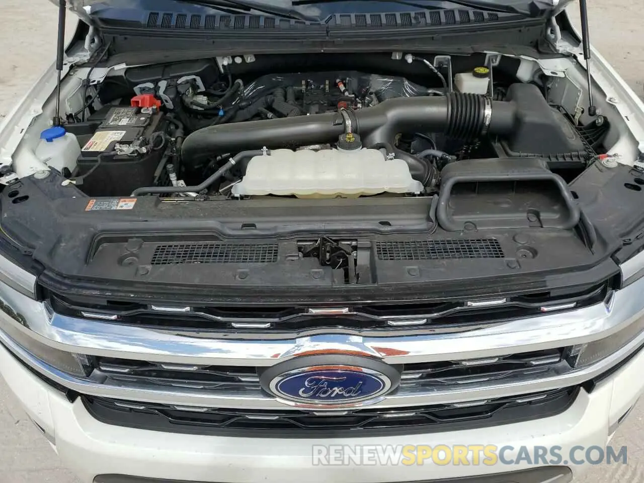 12 Photograph of a damaged car 1FMJU1K85REA75001 FORD EXPEDITION 2024