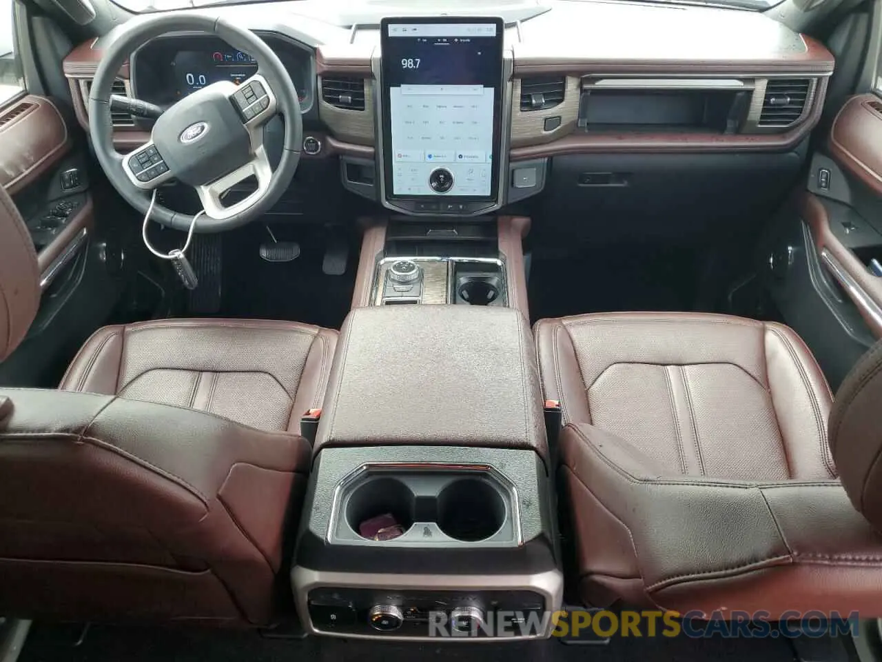 8 Photograph of a damaged car 1FMJU1K85REA75001 FORD EXPEDITION 2024