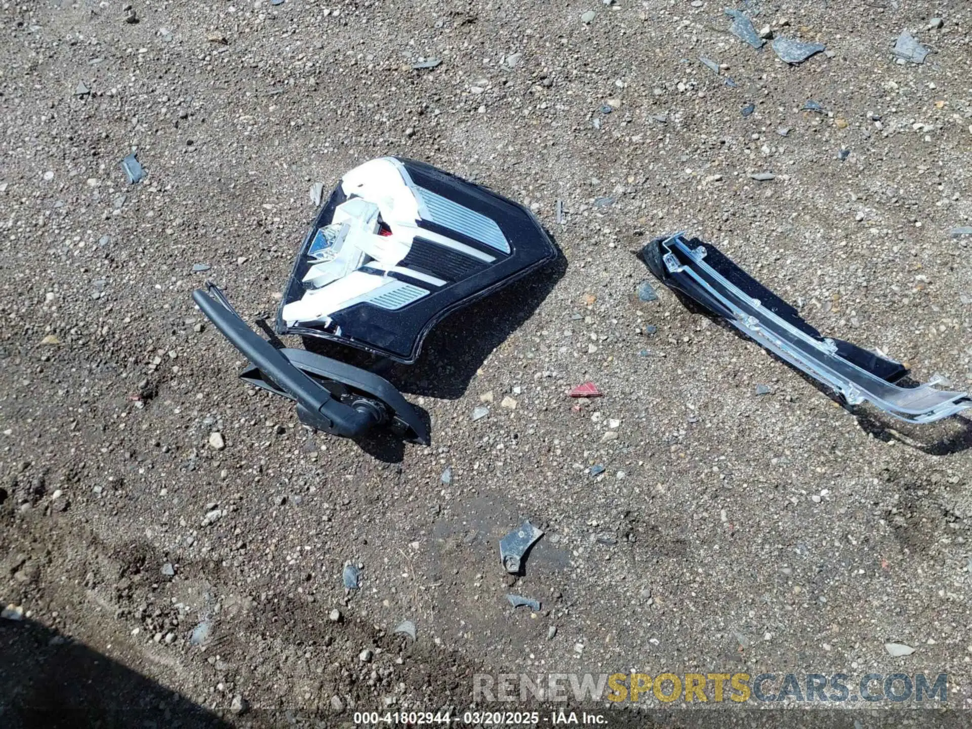 12 Photograph of a damaged car 1FMJU1M8XREA69417 FORD EXPEDITION 2024