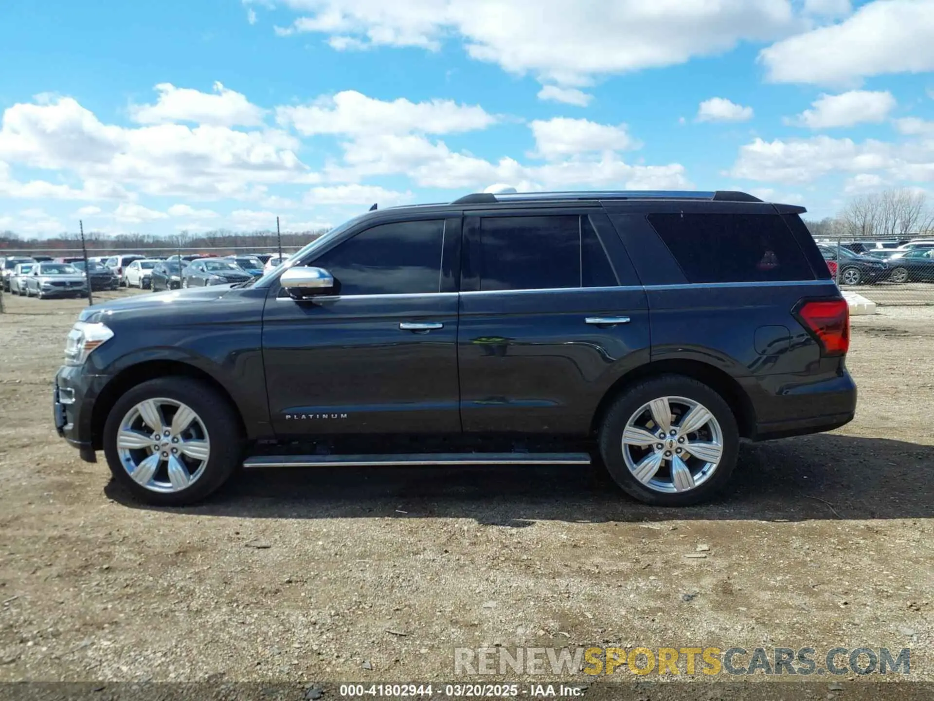 15 Photograph of a damaged car 1FMJU1M8XREA69417 FORD EXPEDITION 2024
