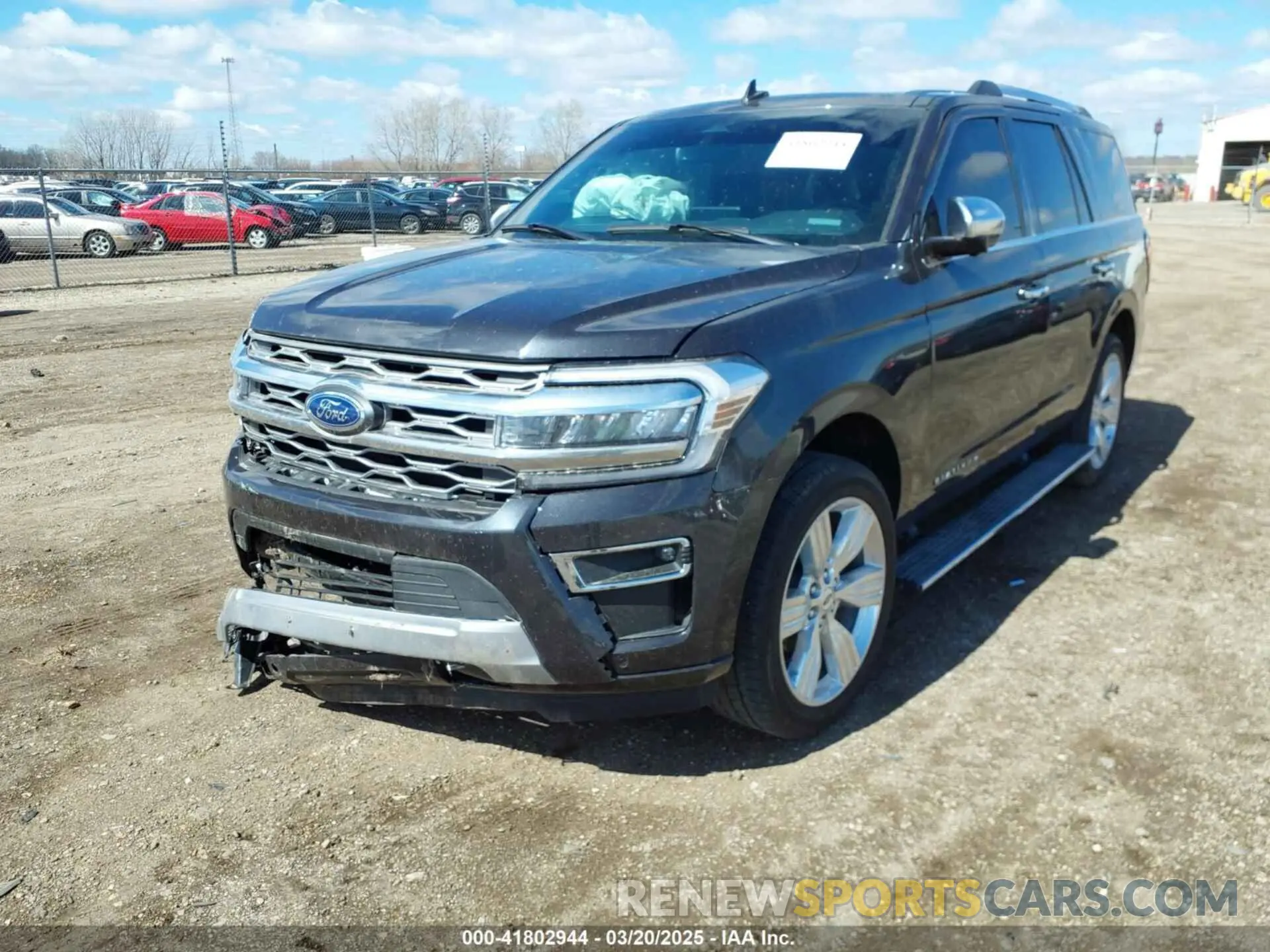 2 Photograph of a damaged car 1FMJU1M8XREA69417 FORD EXPEDITION 2024