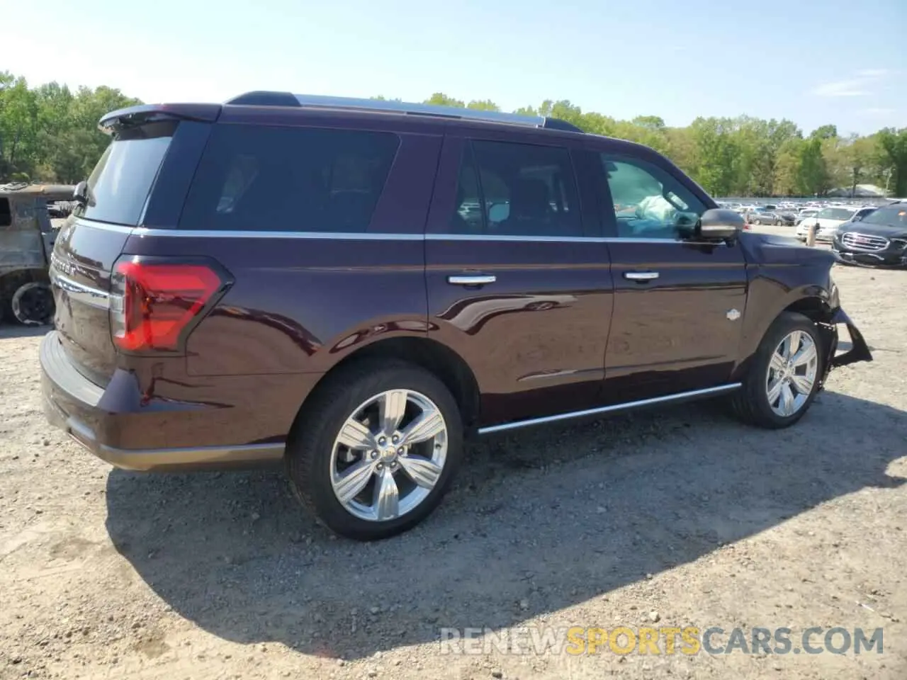 3 Photograph of a damaged car 1FMJU1P81REB01523 FORD EXPEDITION 2024